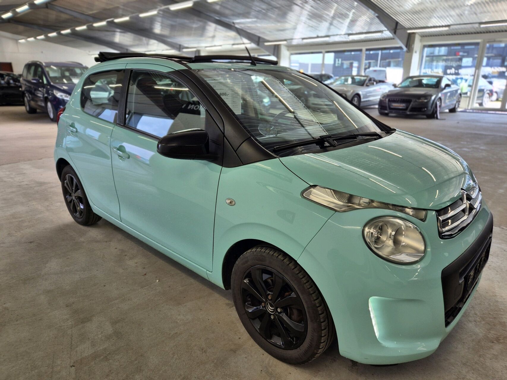 Billede af Citroën C1 1,0 VTi Airscape Iconic start/stop 68HK 5d