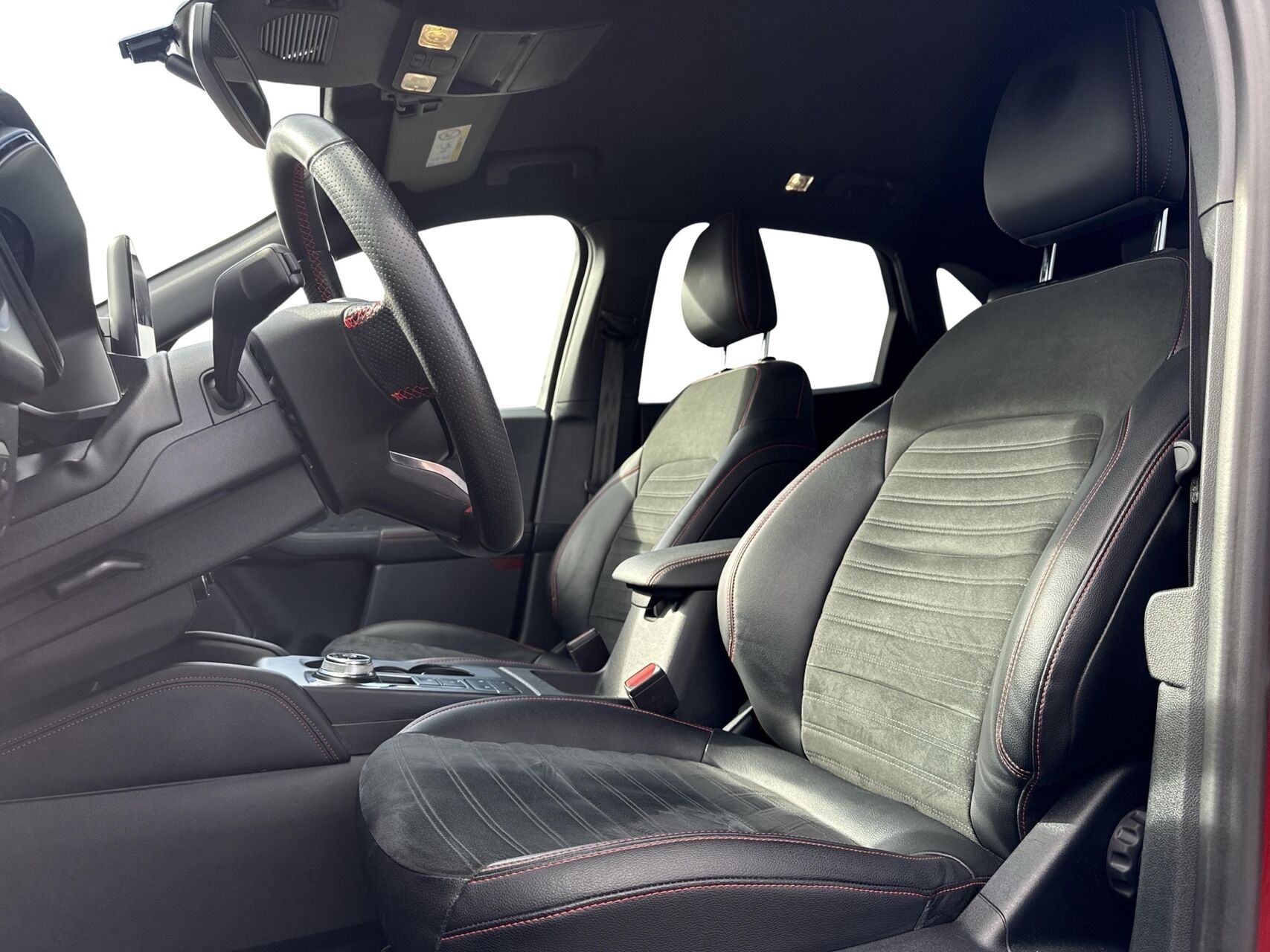 Billede af Ford Kuga 2,5 Plugin-hybrid ST-Line X CVT 225HK 5d Trinl. Gear
