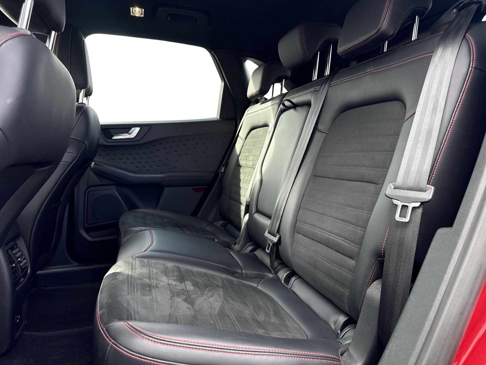 Billede af Ford Kuga 2,5 Plugin-hybrid ST-Line X CVT 225HK 5d Trinl. Gear