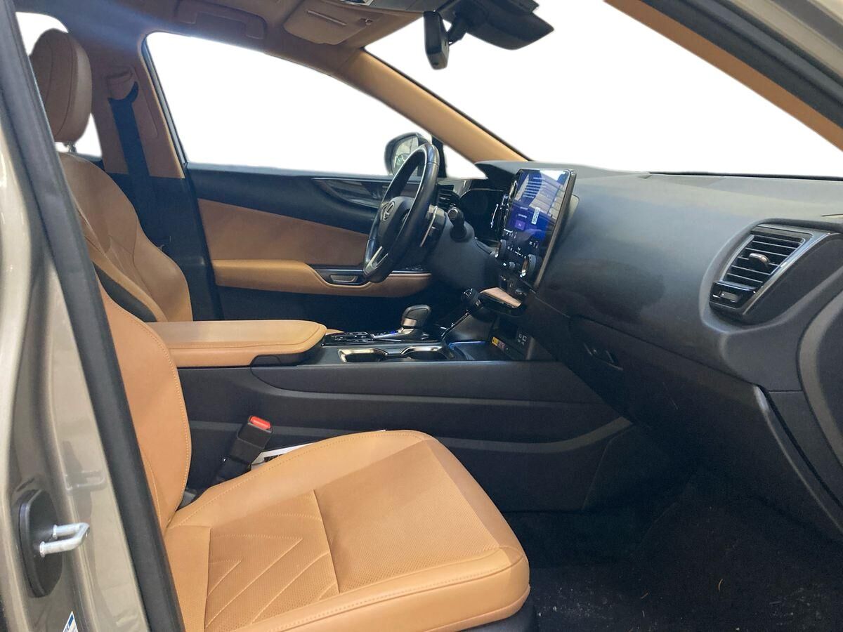 Billede af Lexus NX 450h+ 2,5 Plugin-hybrid Executive Teknik 4WD 309HK 5d Trinl. Gear