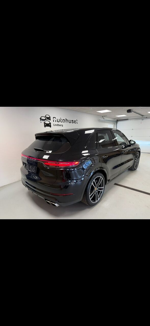 Billede af Porsche Cayenne Turbo 4,0 4WD Tiptr. 550HK 5d 8g Aut.