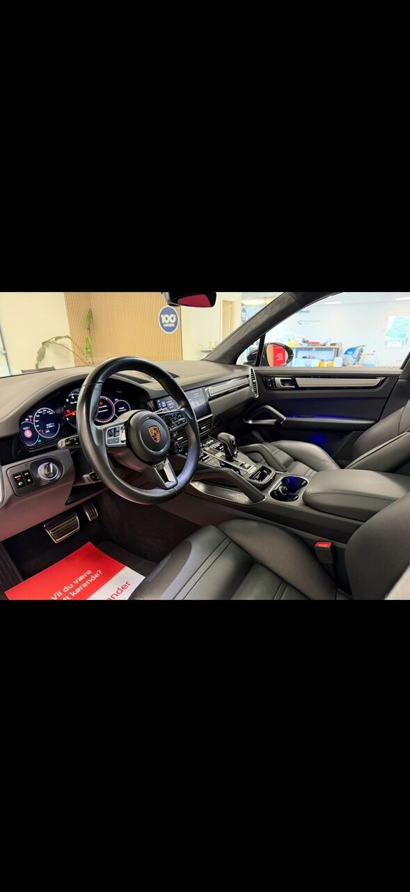 Billede af Porsche Cayenne Turbo 4,0 4WD Tiptr. 550HK 5d 8g Aut.