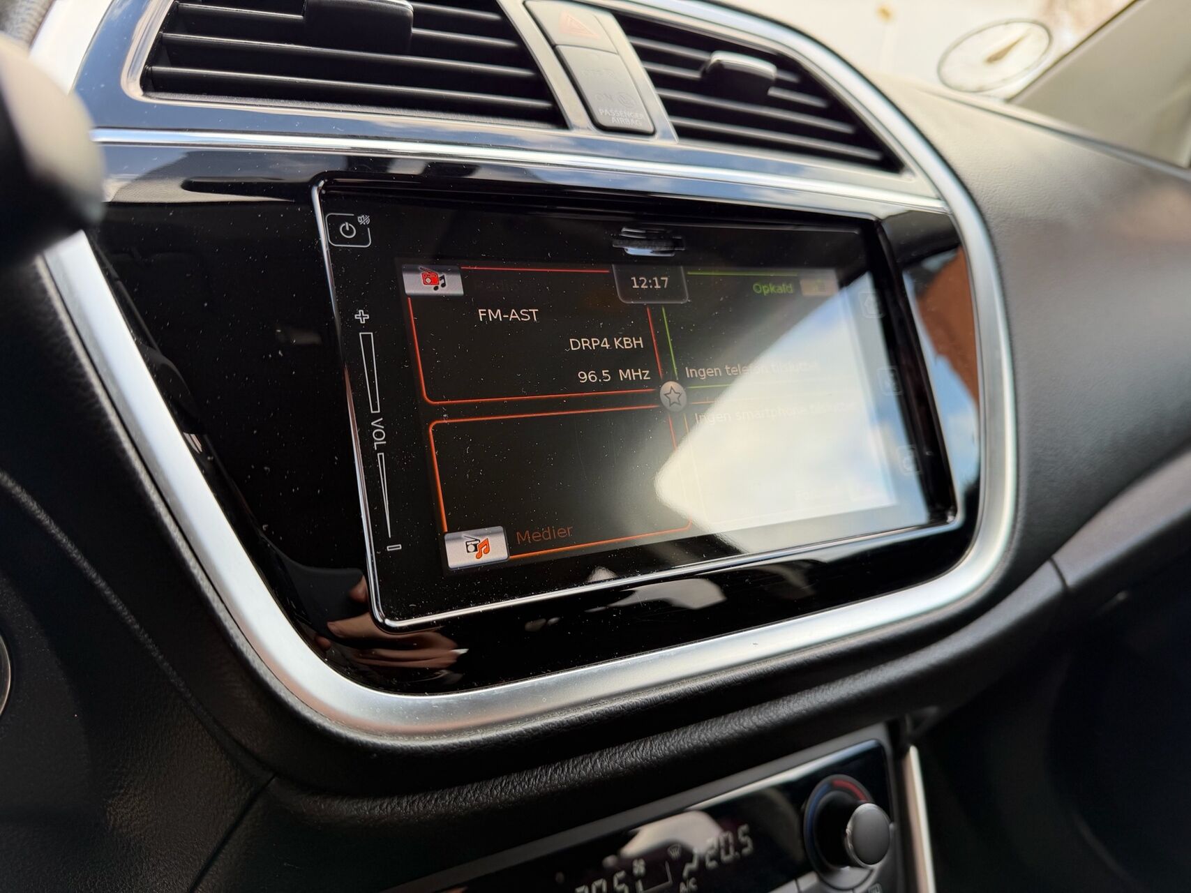 Billede af Suzuki S-Cross 1,0 Boosterjet Active 112HK 5d