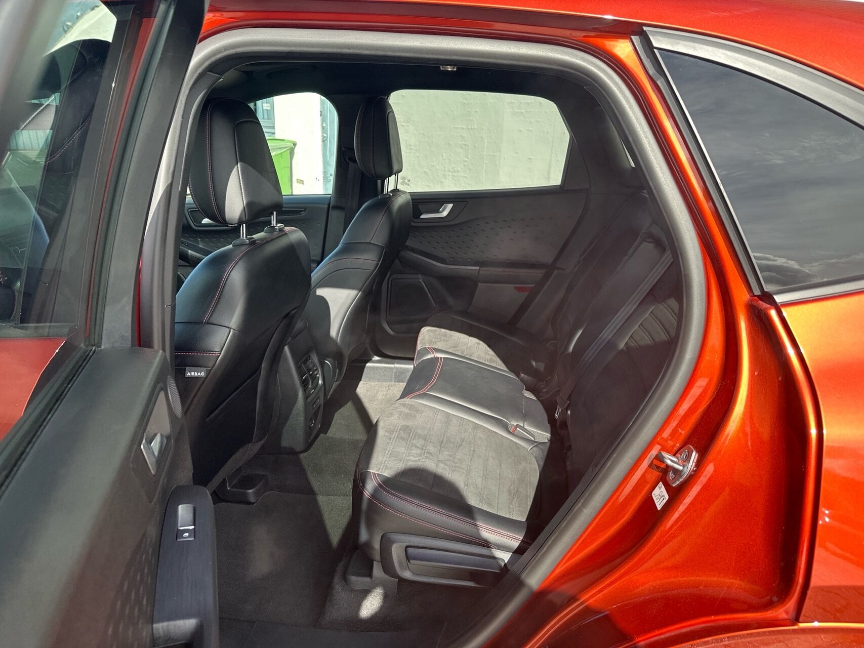 Billede af Ford Kuga 2,5 Plugin-hybrid ST-Line X CVT 225HK 5d Trinl. Gear