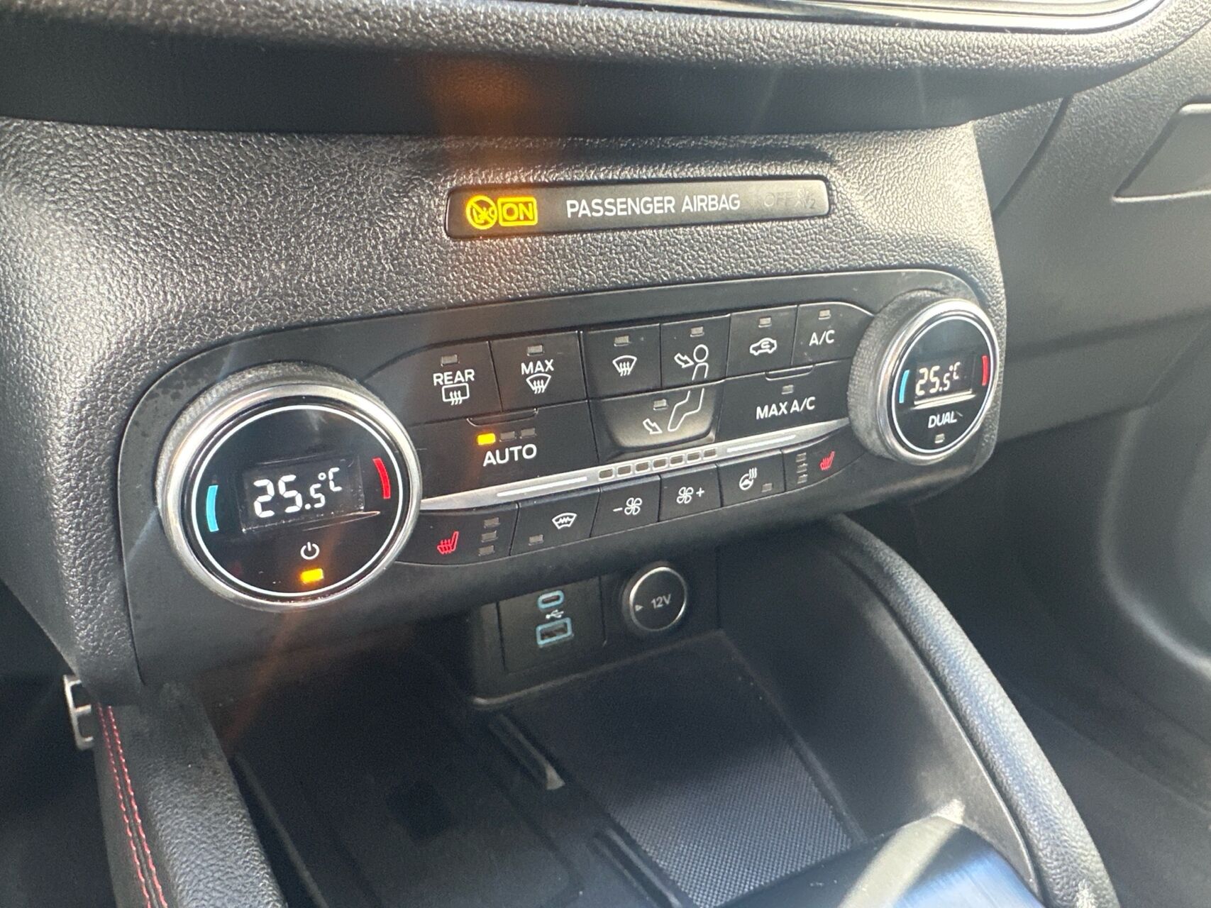 Billede af Ford Kuga 2,5 Plugin-hybrid ST-Line X CVT 225HK 5d Trinl. Gear