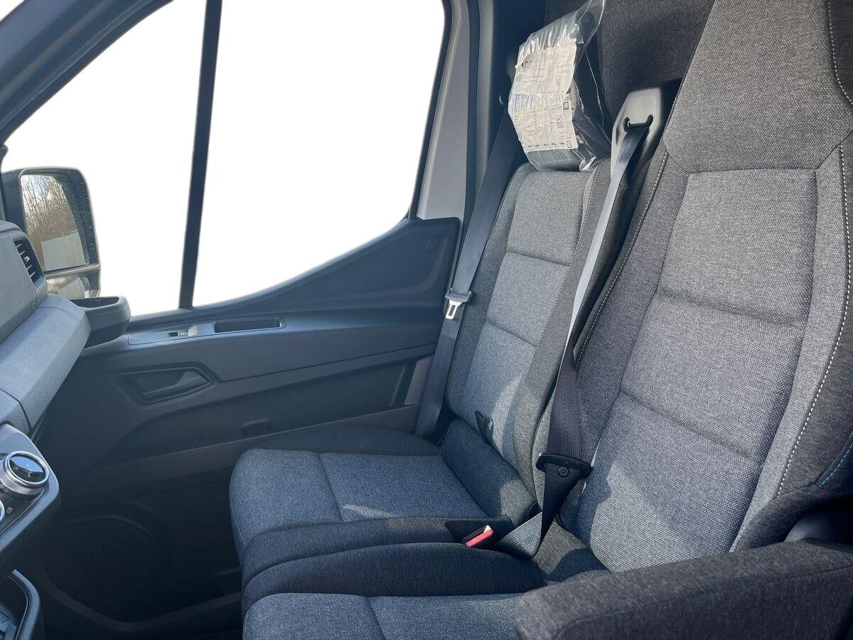 Billede af Nissan Interstar L2H2 2,0 DCi Tekna 150HK Van 6g