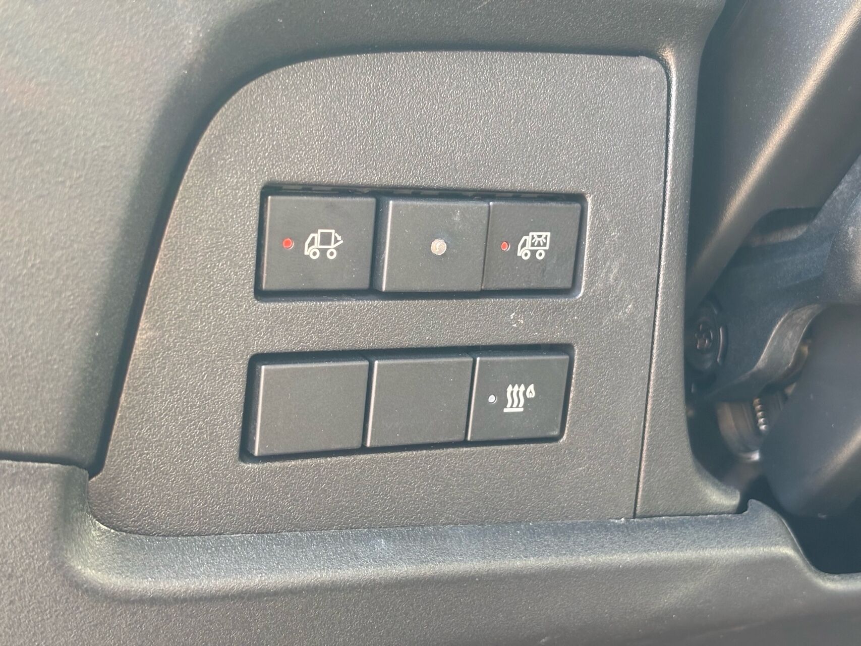 Billede af Iveco Daily 35S18 4100mm 3,0 D 180HK Ladv./Chas. 8g Aut.