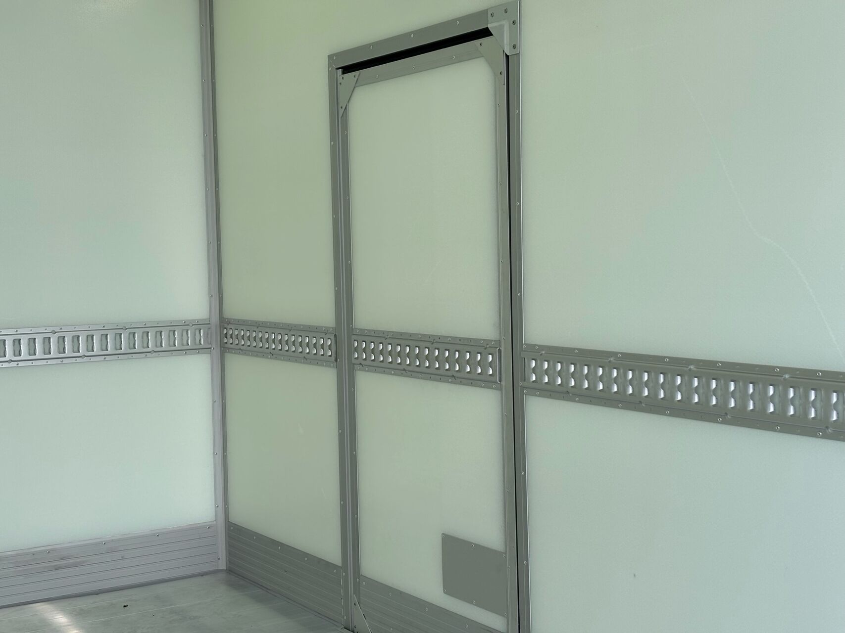 Billede af Iveco Daily 35S18 4100mm 3,0 D 180HK Ladv./Chas. 8g Aut.