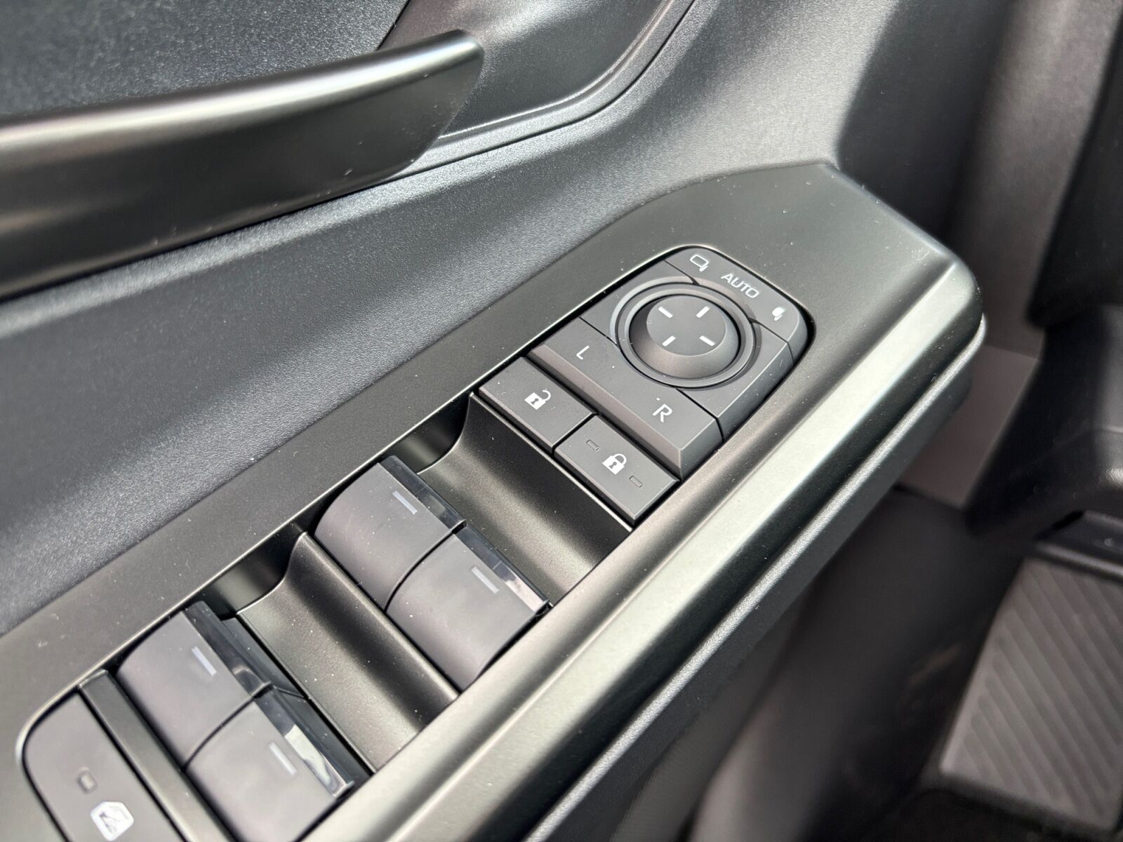 Billede af Toyota C-HR+ EL Active 224HK 5d Aut.