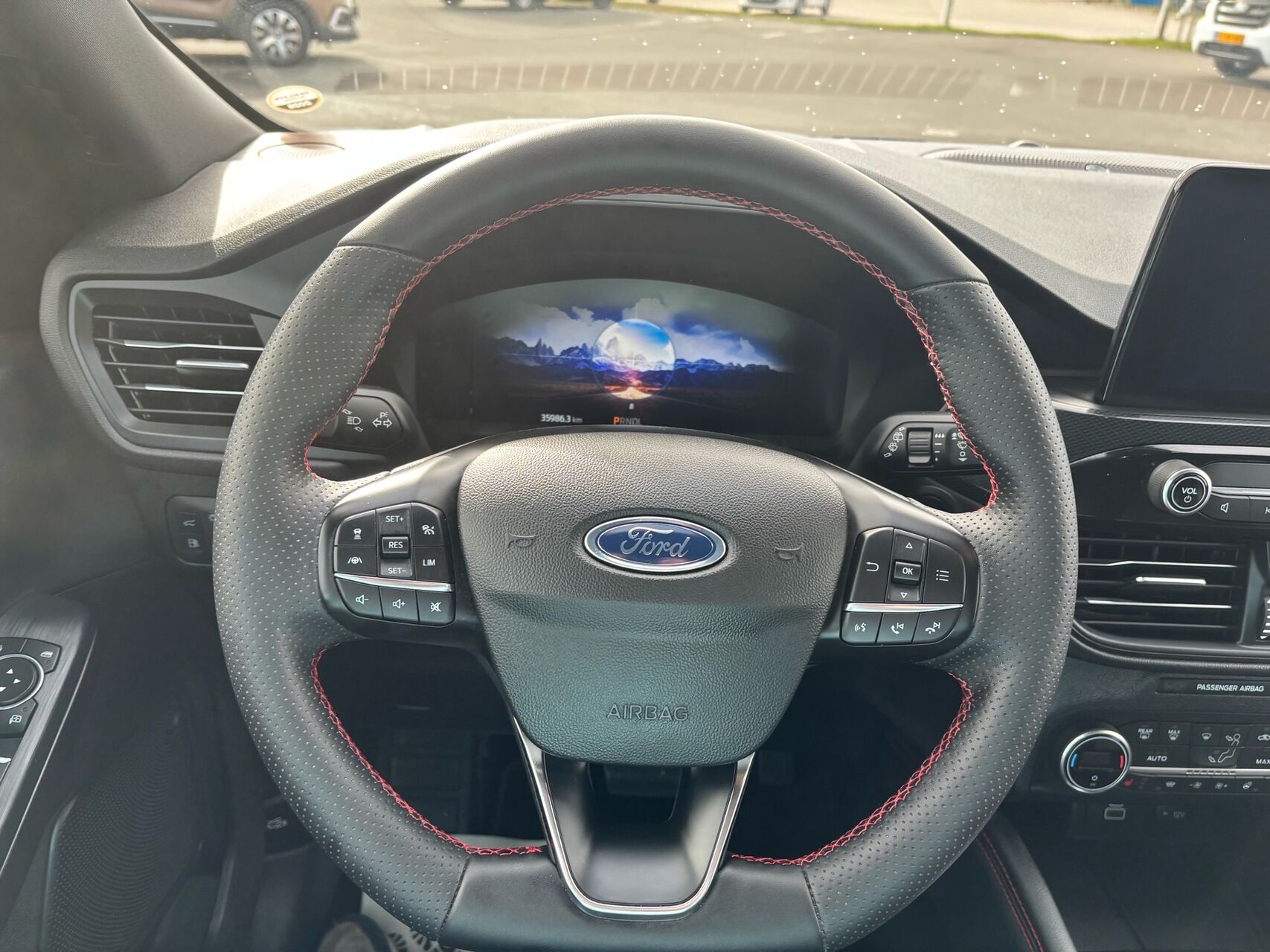 Billede af Ford Kuga 2,5 Plugin-hybrid ST-Line X CVT 225HK 5d Trinl. Gear