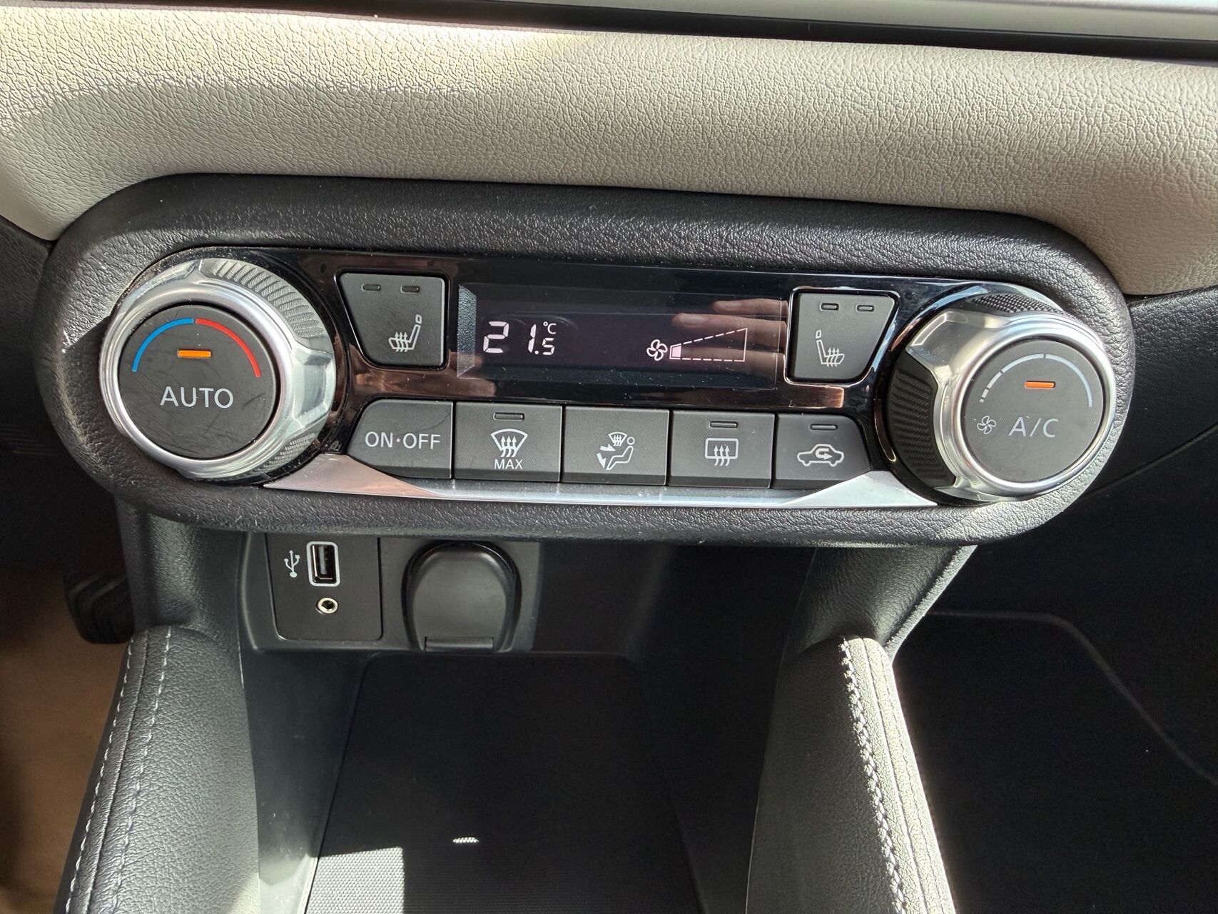 Billede af Nissan Micra 1,0 Acenta Convenience 92HK 5d