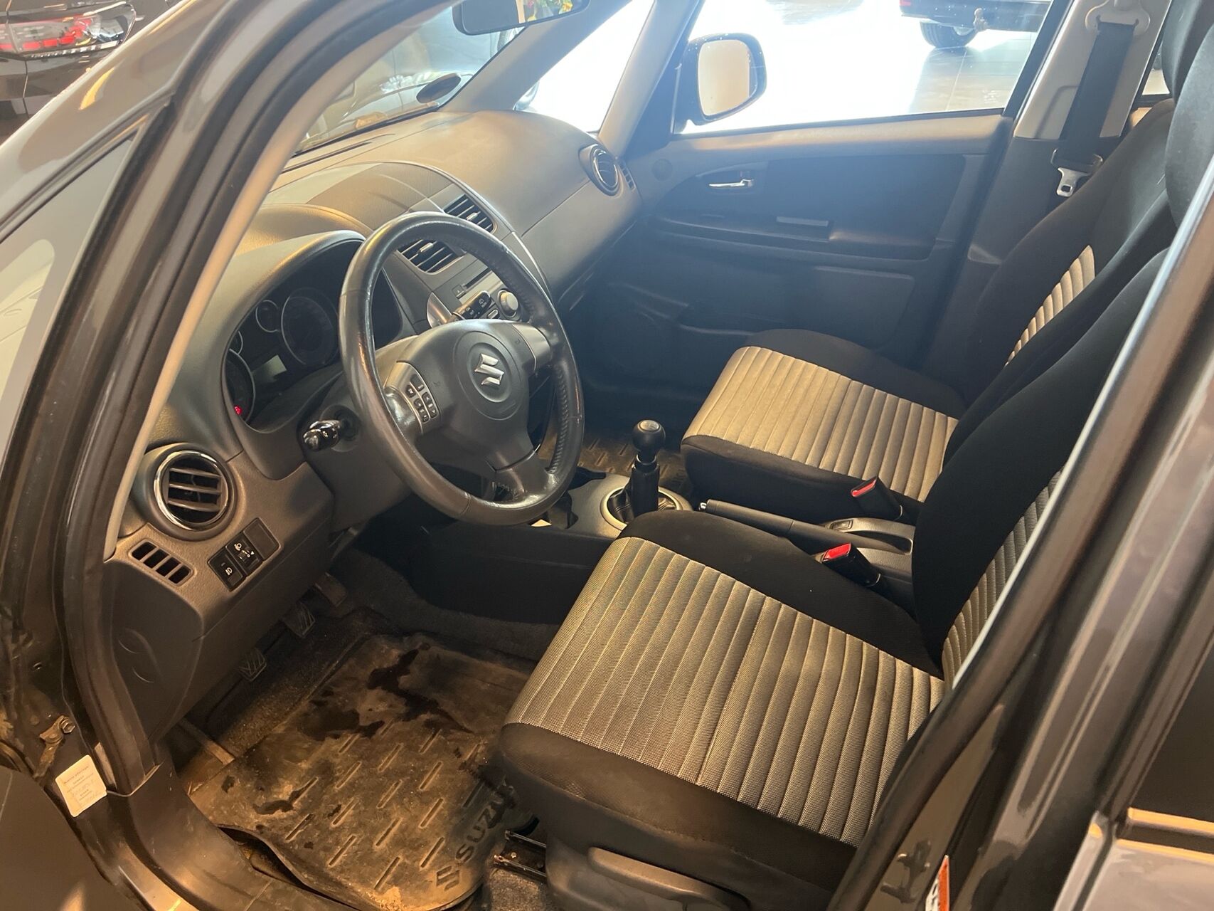 Billede af Suzuki SX4 1,6 16V GL 120HK 5d