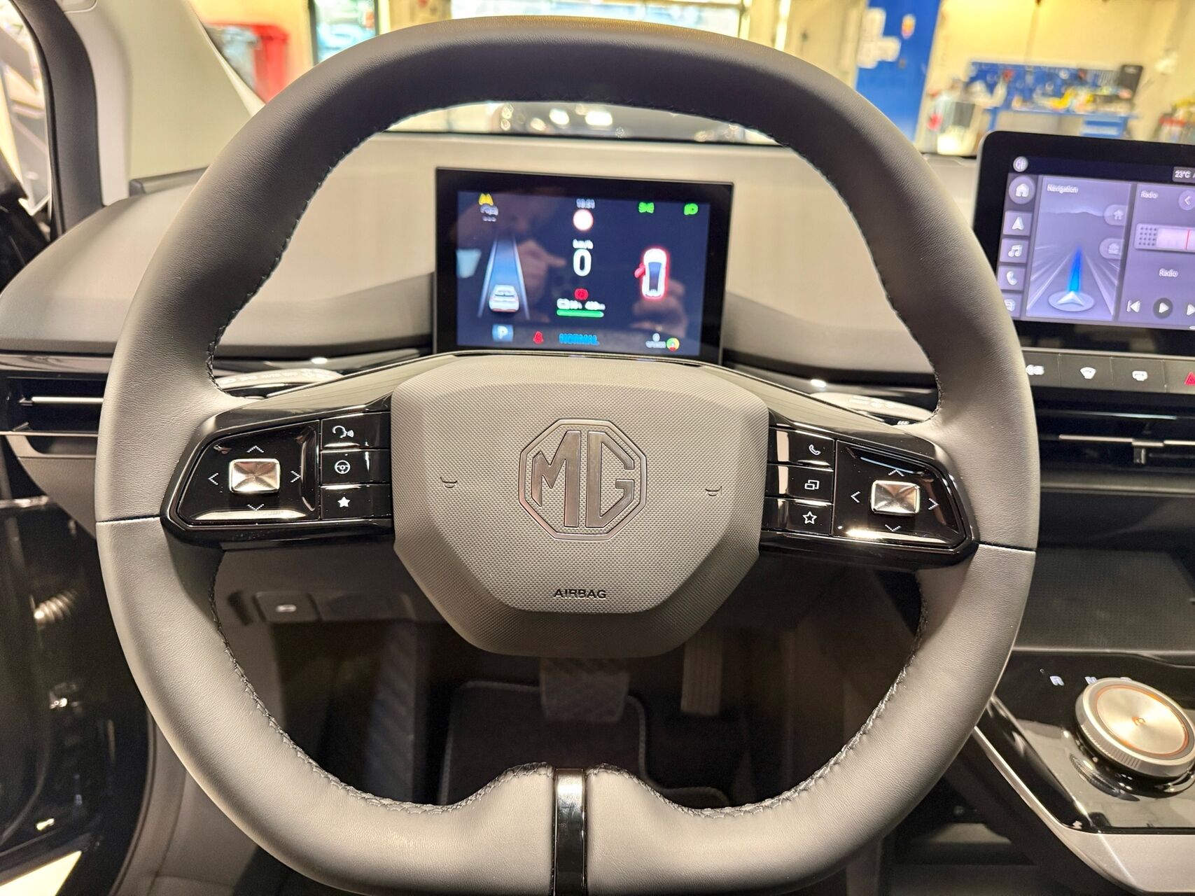 Billede af MG MG4 Electric EL Luxury Long Range 204HK 5d Aut.