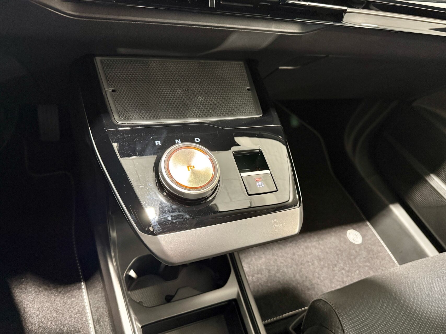 Billede af MG MG4 Electric EL Luxury Long Range 204HK 5d Aut.