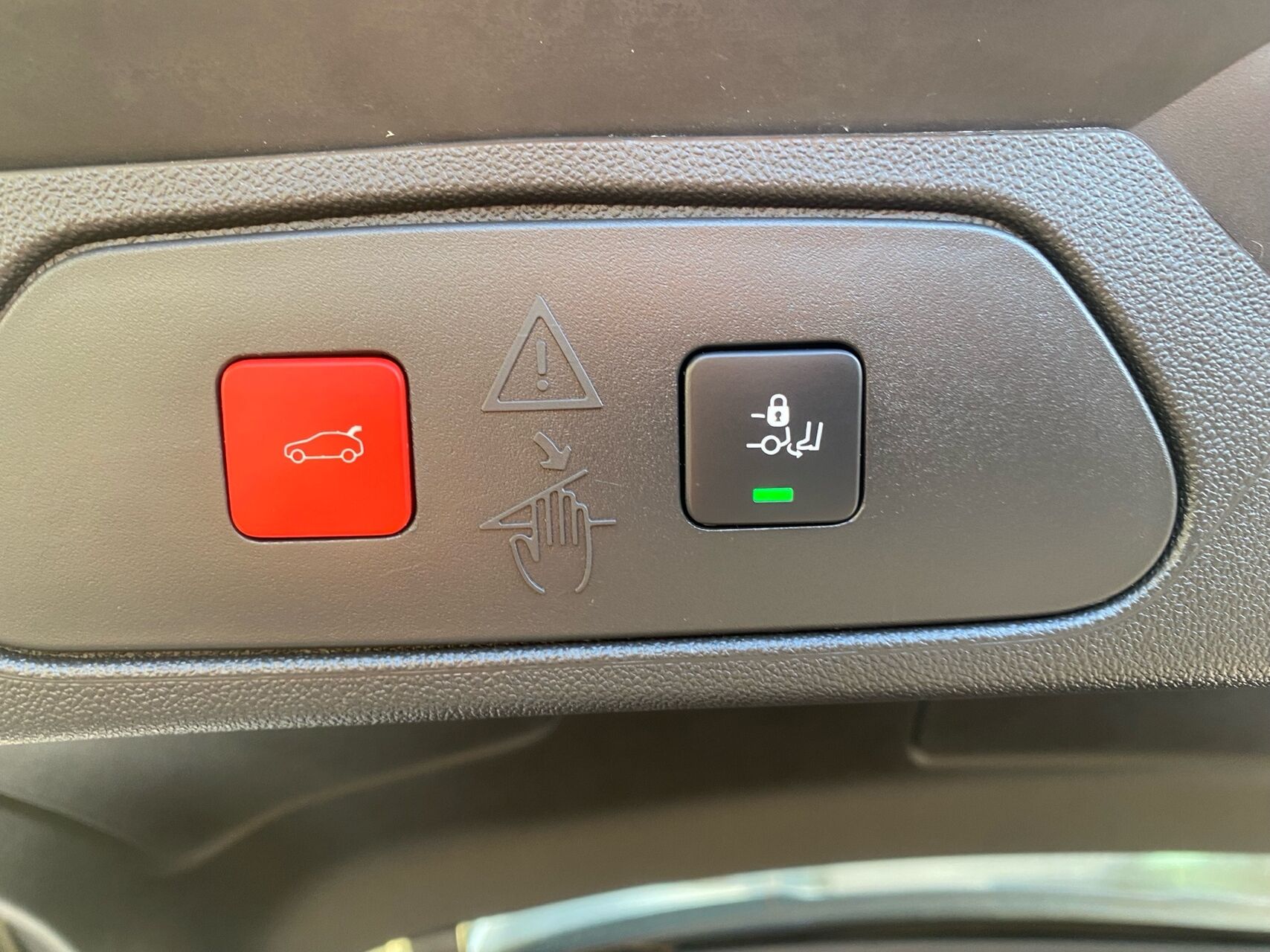 Billede af Opel Grandland X 1,6 PHEV  Plugin-hybrid Cosmo Prestige Pack 225HK 5d 8g Aut.