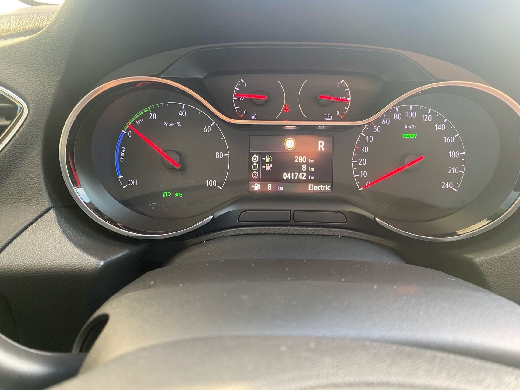 Billede af Opel Grandland X 1,6 PHEV  Plugin-hybrid Cosmo Prestige Pack 225HK 5d 8g Aut.