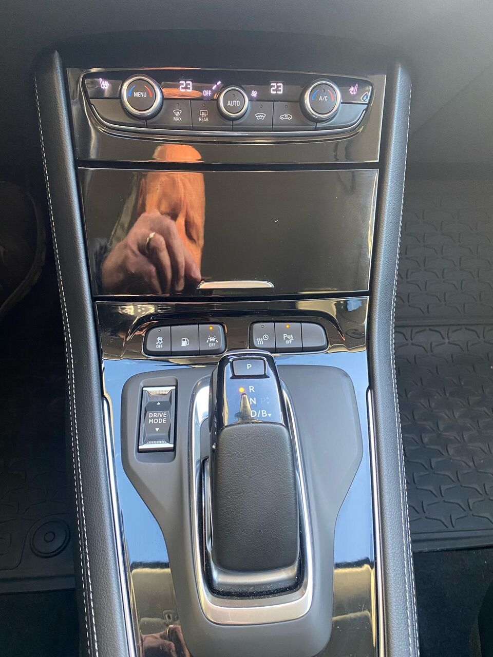 Billede af Opel Grandland X 1,6 PHEV  Plugin-hybrid Cosmo Prestige Pack 225HK 5d 8g Aut.