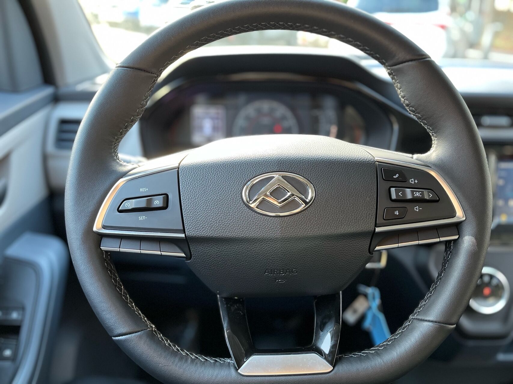 Billede af Maxus e-Deliver 3 SWB 50,2 kWh EL 160HK Van Aut.