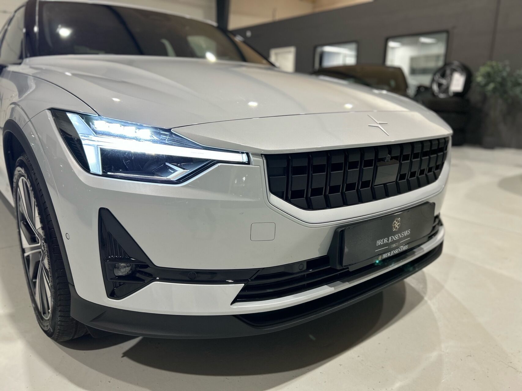 Billede af Polestar 2 EL Long range Single motor 231HK 5d Aut.