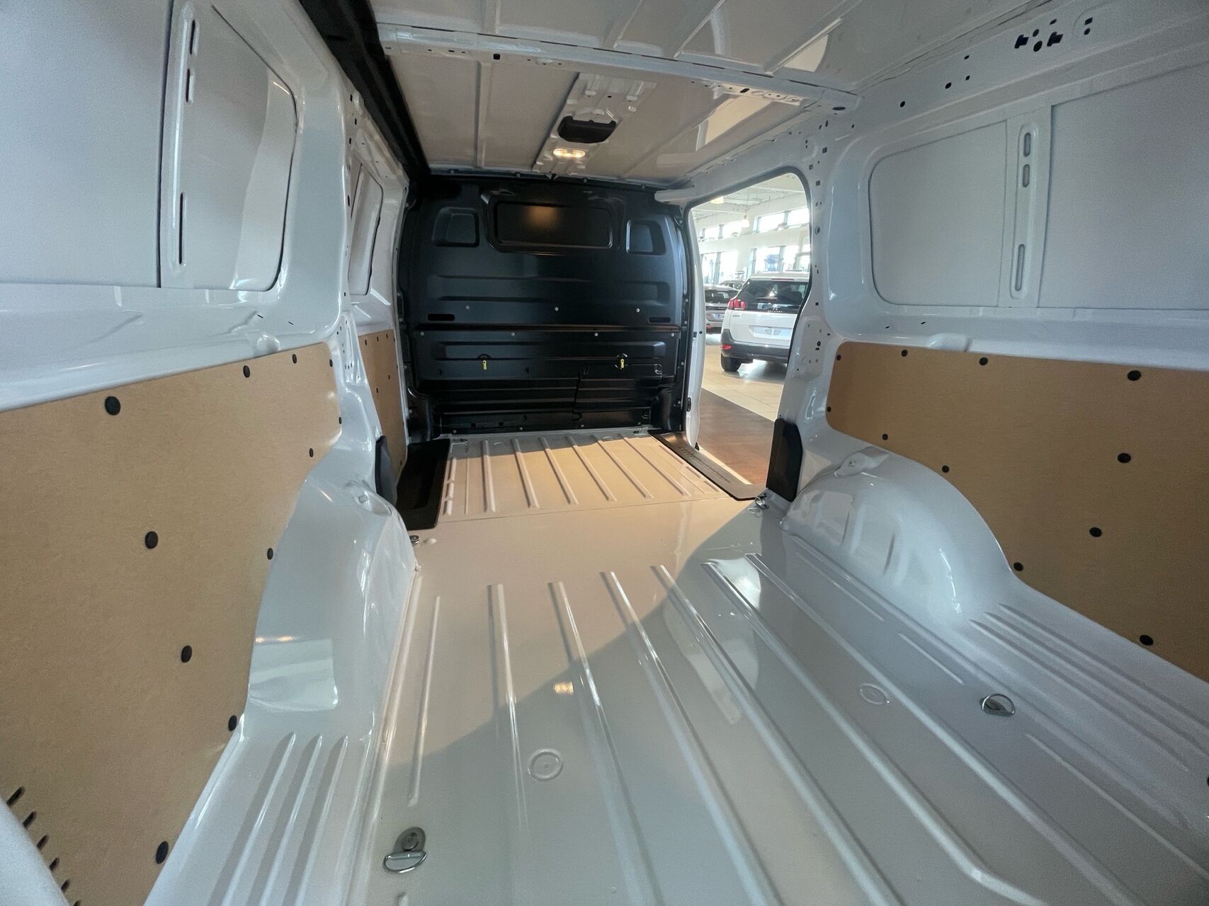 Billede af Peugeot EXP PRE L3 HDi 177 EAT8 PRE L3 HDi 177 EAT8