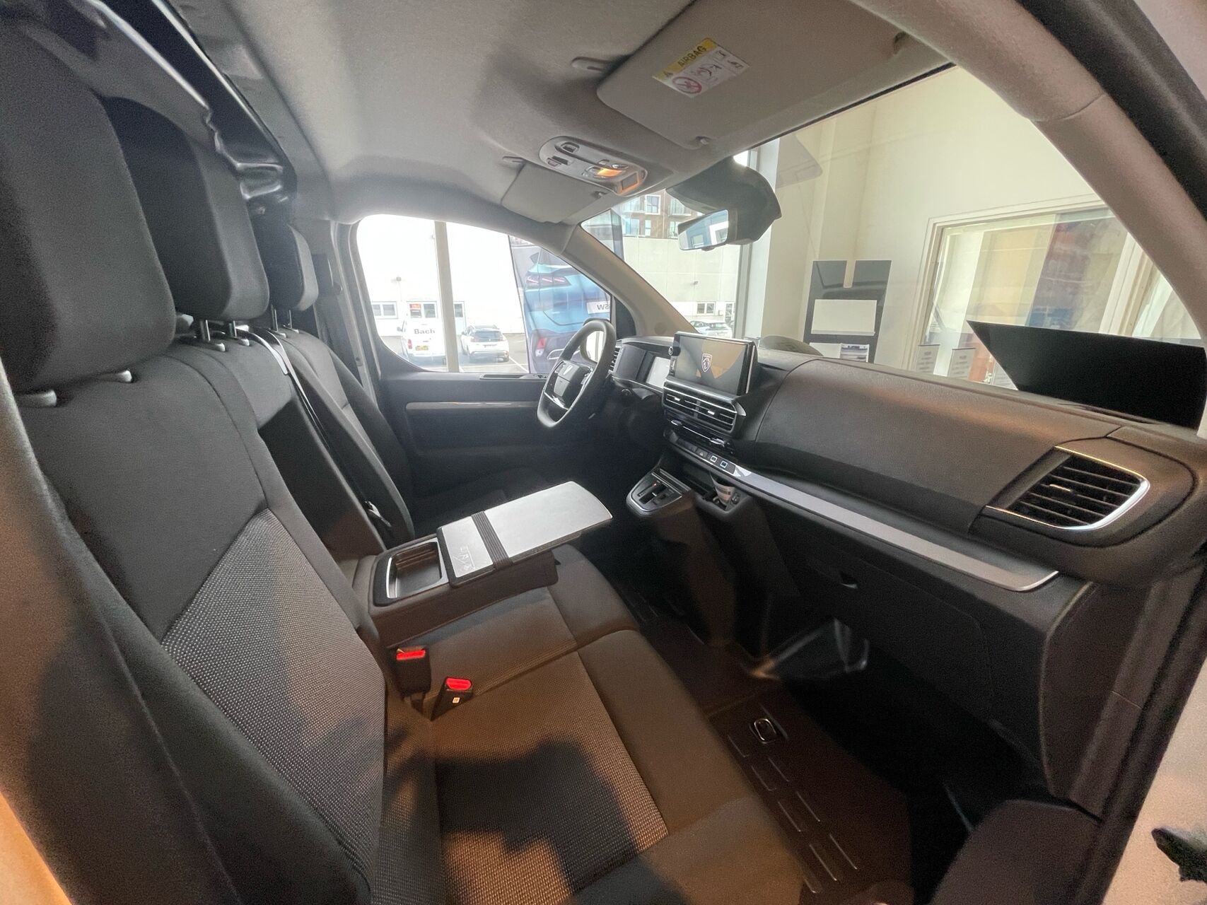 Billede af Peugeot EXP PRE L3 HDi 177 EAT8 PRE L3 HDi 177 EAT8