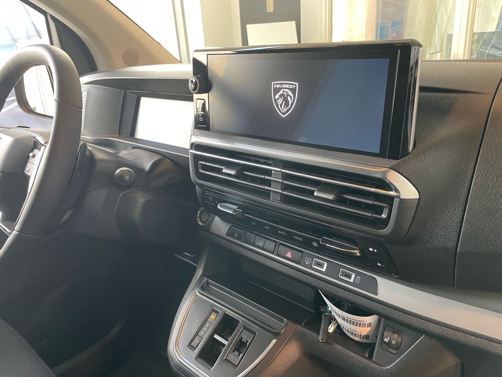 Billede af Peugeot EXP PRE L3 HDi 177 EAT8 PRE L3 HDi 177 EAT8