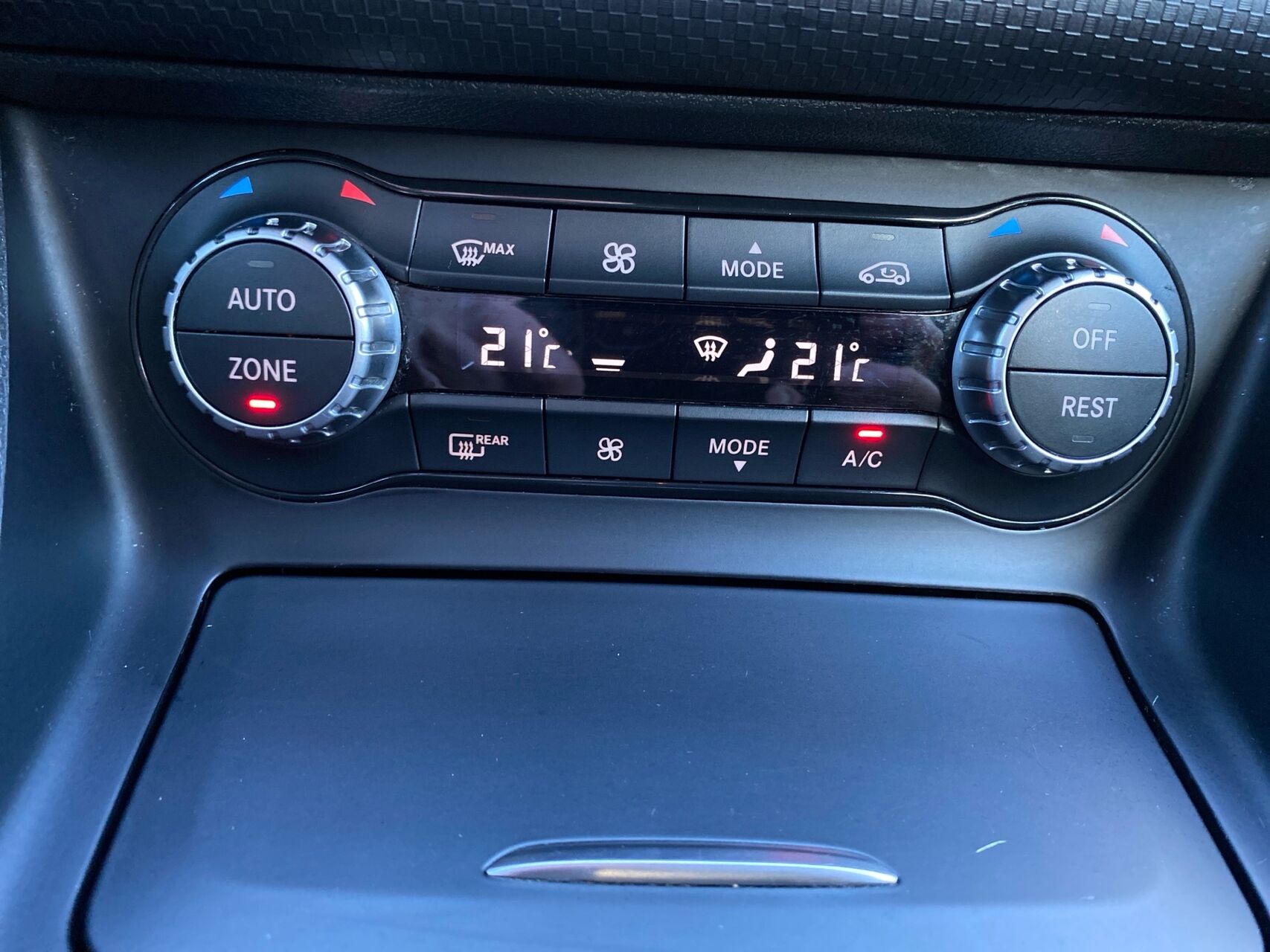 Billede af Mercedes-Benz A200 1,6 Business 7G-DCT 156HK 5d 7g Aut.