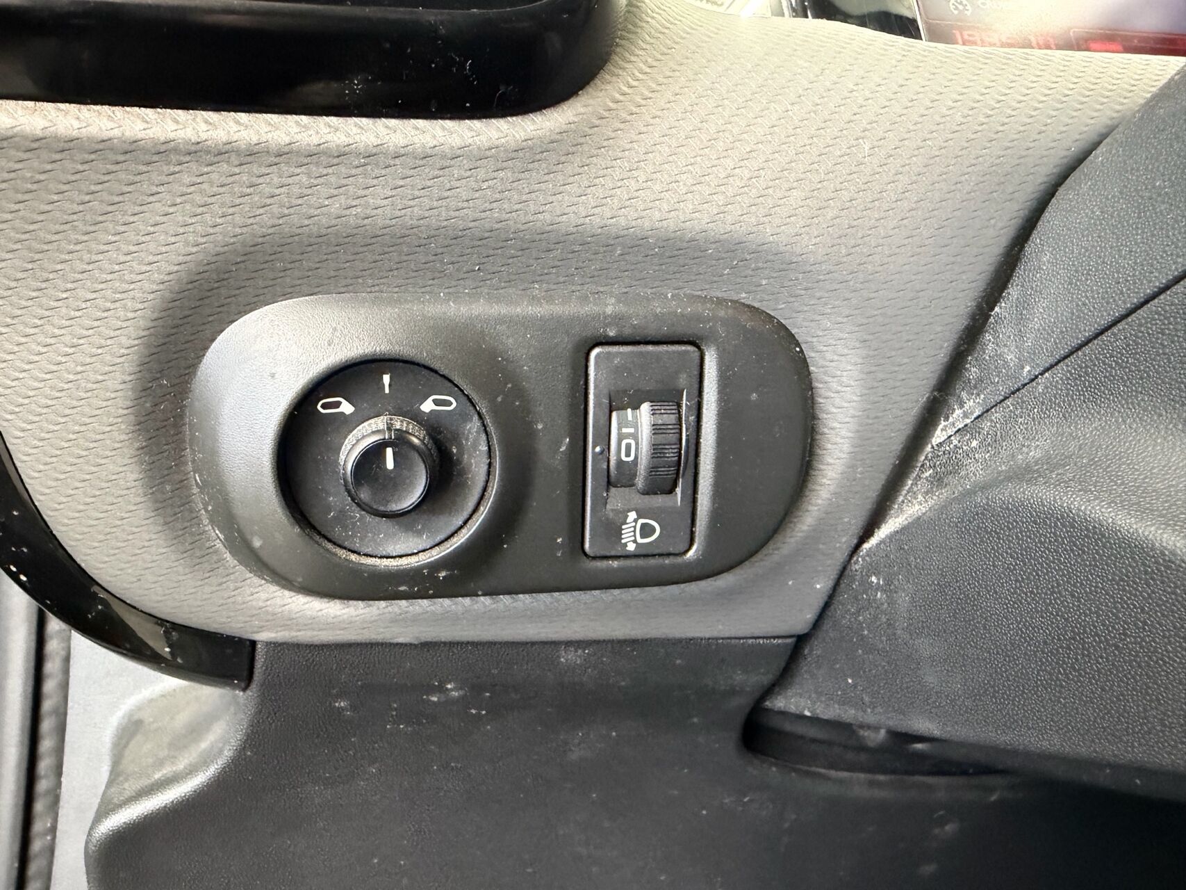 Billede af Citroën C4 Cactus 1,6 Blue HDi Extravaganza start/stop 100HK 5d