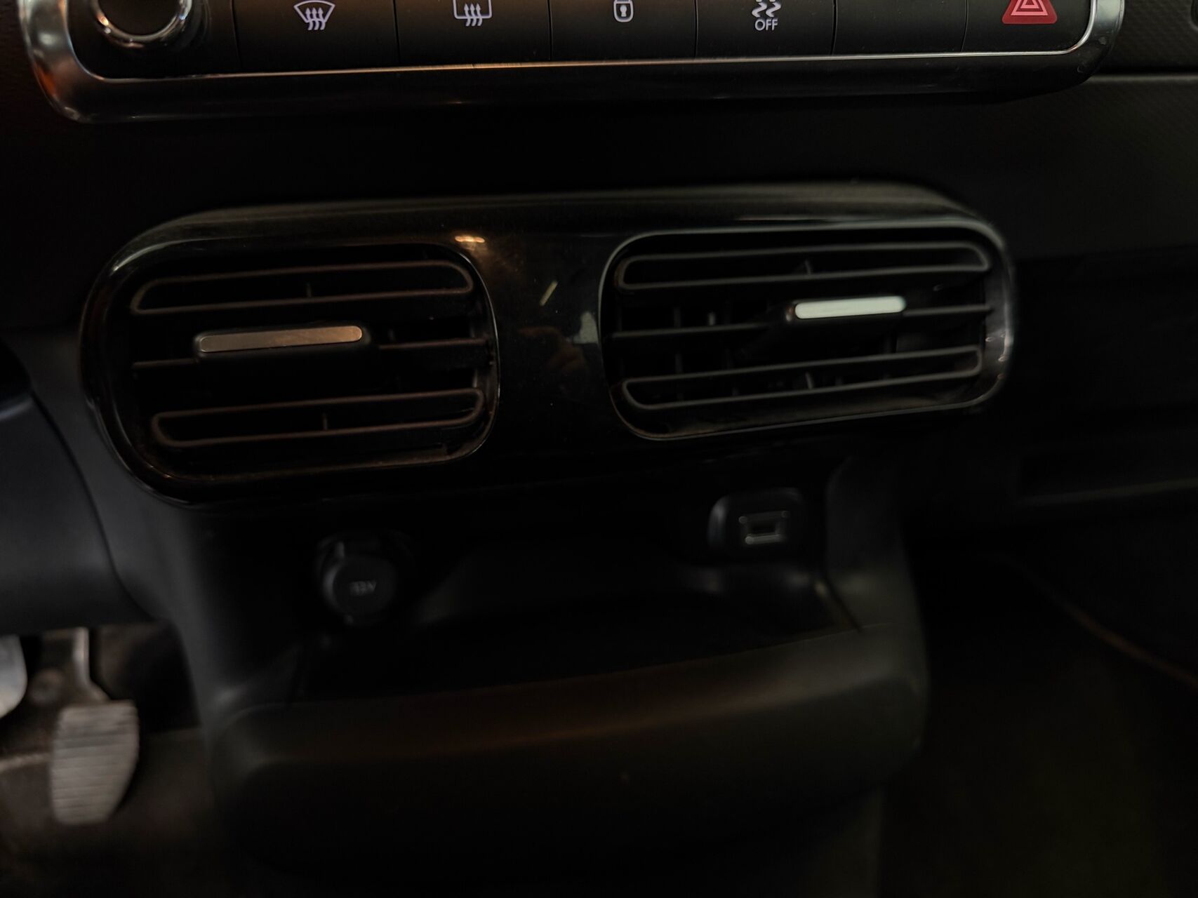 Billede af Citroën C4 Cactus 1,6 Blue HDi Extravaganza start/stop 100HK 5d