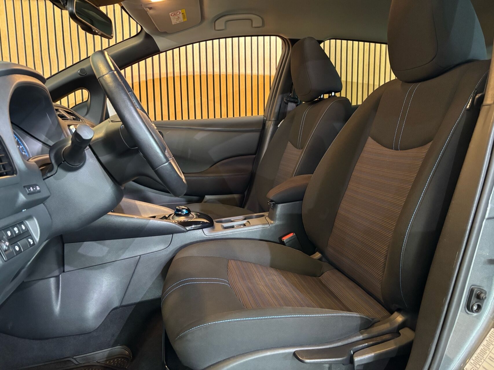 Billede af Nissan Leaf EL N-Connecta 40 kWh 150HK 5d Aut.