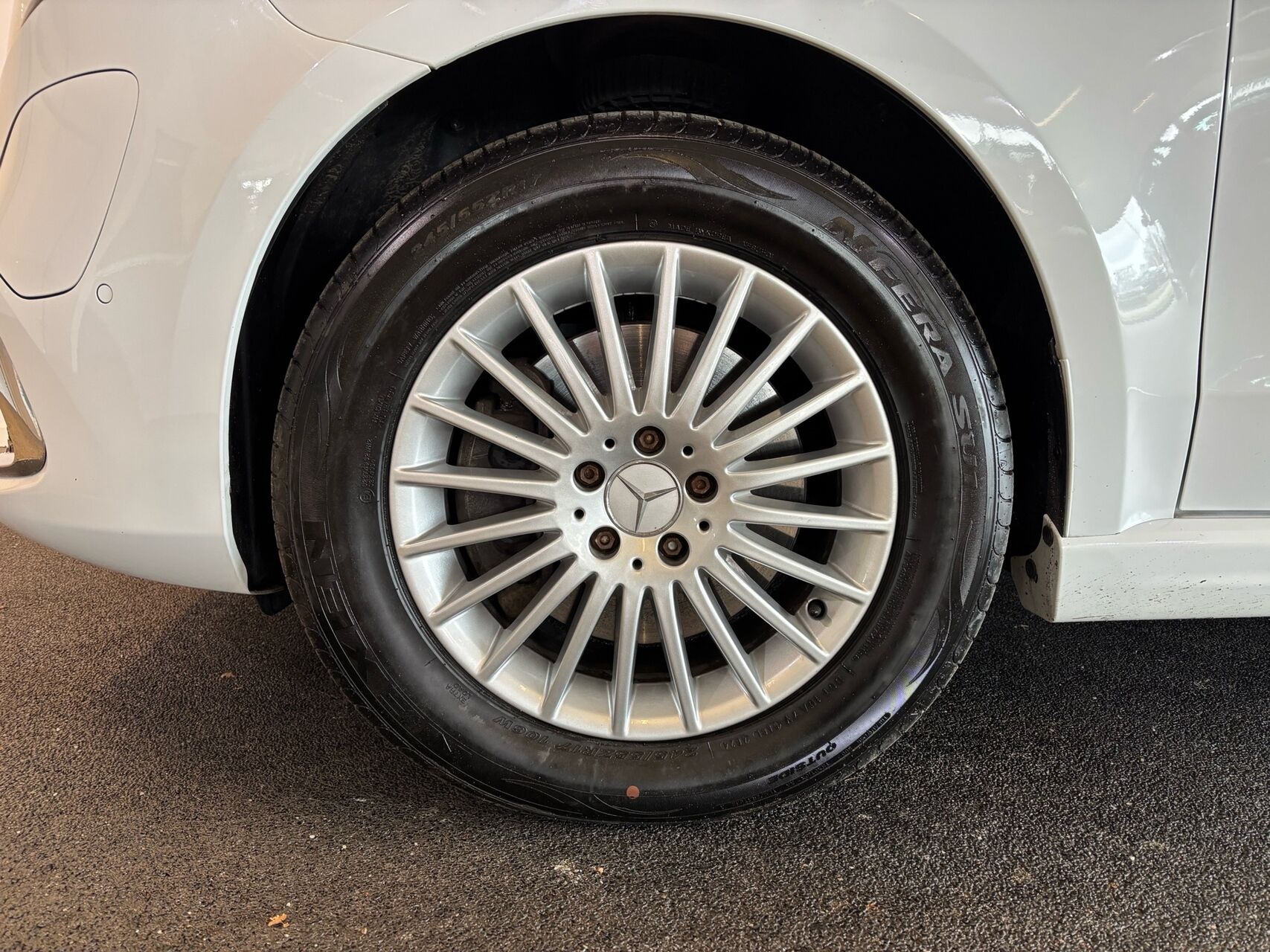 Billede af Mercedes-Benz EQV 300 Lang EL Avantgarde 204HK Aut.