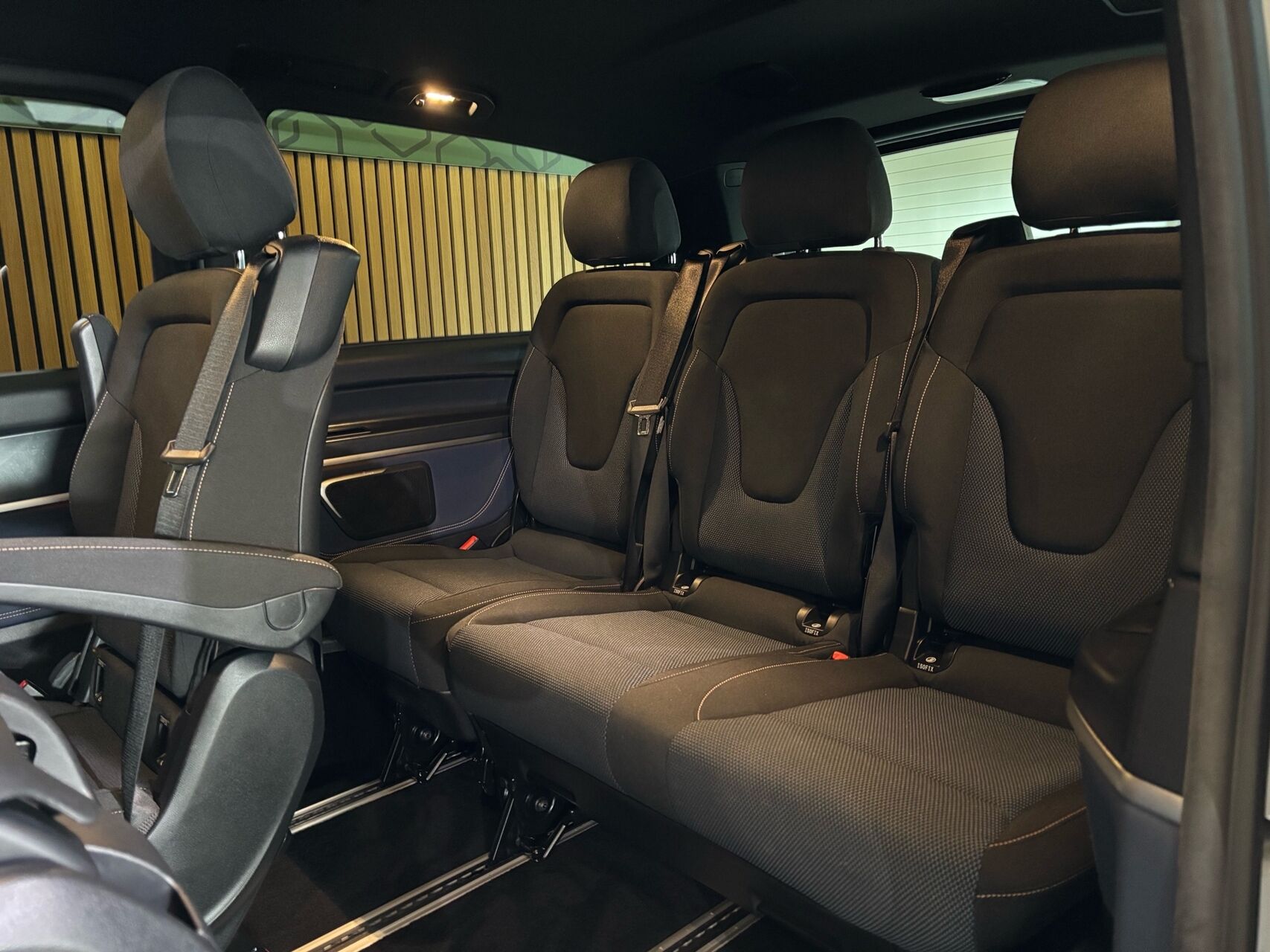 Billede af Mercedes-Benz EQV 300 Lang EL Avantgarde 204HK Aut.