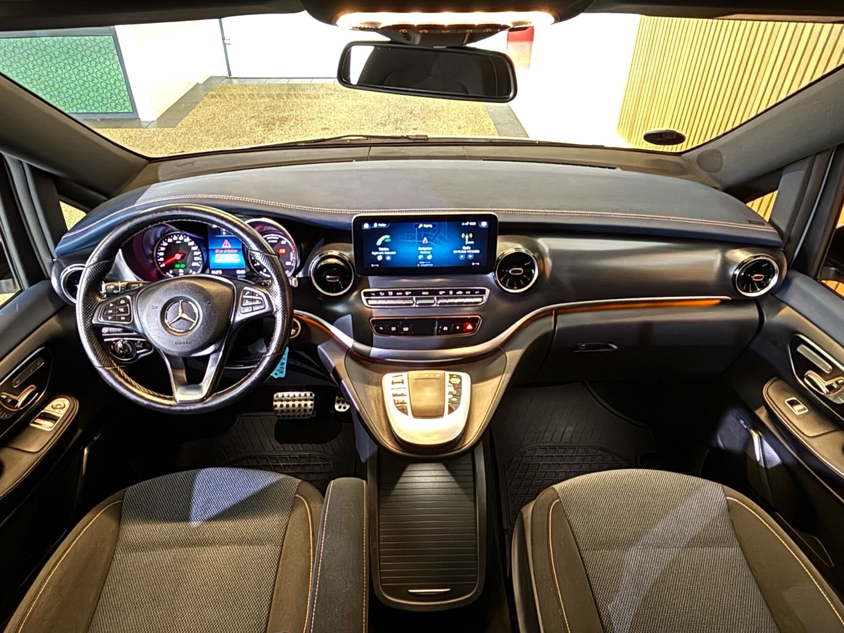 Billede af Mercedes-Benz EQV 300 Lang EL Avantgarde 204HK Aut.