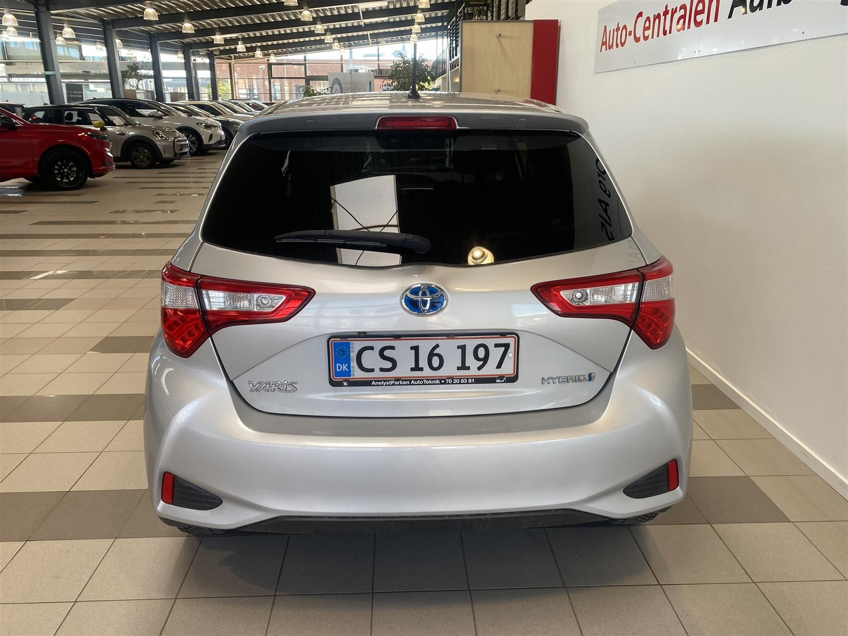 Billede af Toyota Yaris 1,5 Hybrid H2 Exclusive E-CVT 100HK 5d Trinl. Gear
