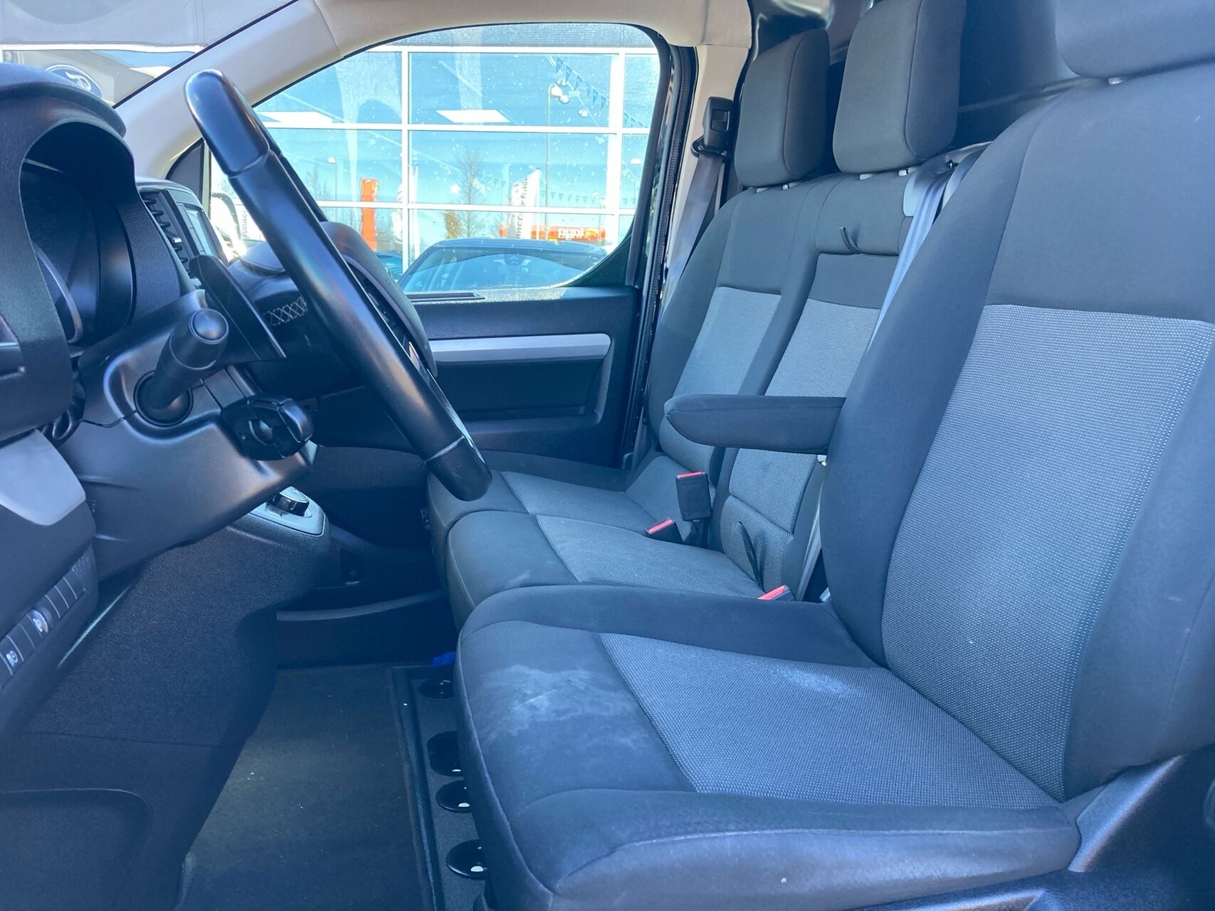 Billede af Opel Vivaro L3V2 2,0 BlueHDi Enjoy+ AT8 145HK Van 8g Aut.