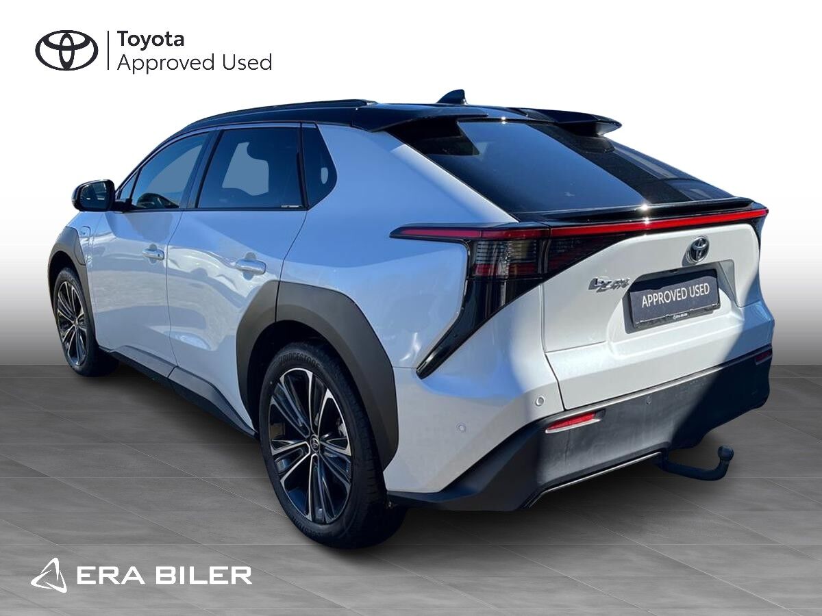 Billede af Toyota bZ4X SUV 150 kW (204 hk) aut. gear Executive Premium