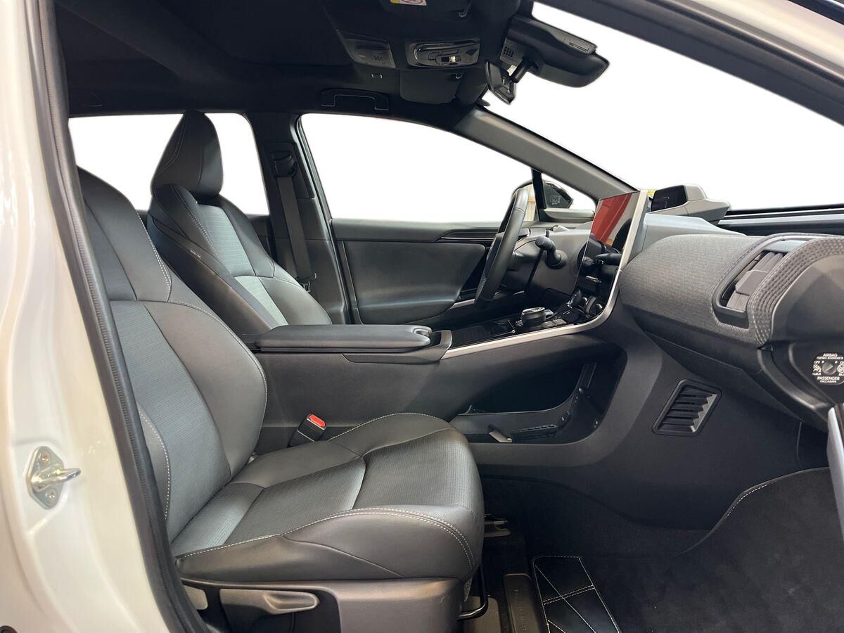 Billede af Toyota bZ4X SUV 150 kW (204 hk) aut. gear Executive Premium