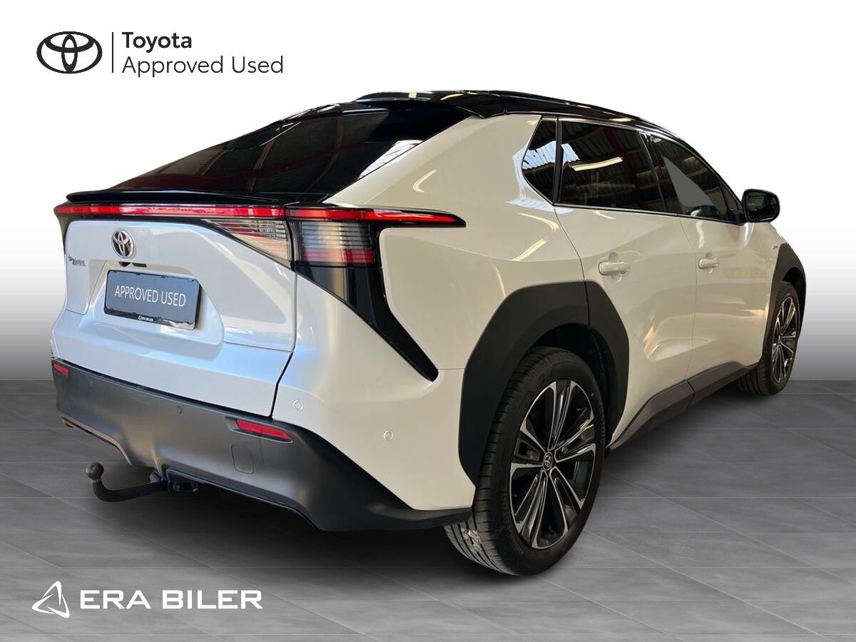 Billede af Toyota bZ4X SUV 150 kW (204 hk) aut. gear Executive Premium