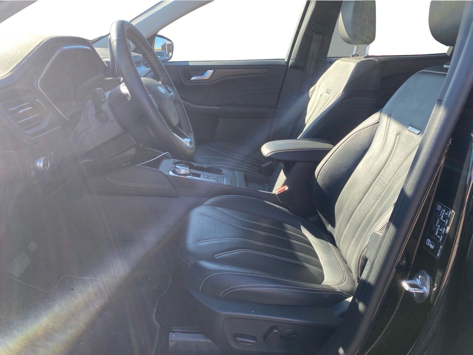 Billede af Ford Kuga 2,5 Plugin-hybrid Vignale CVT 225HK 5d Trinl. Gear