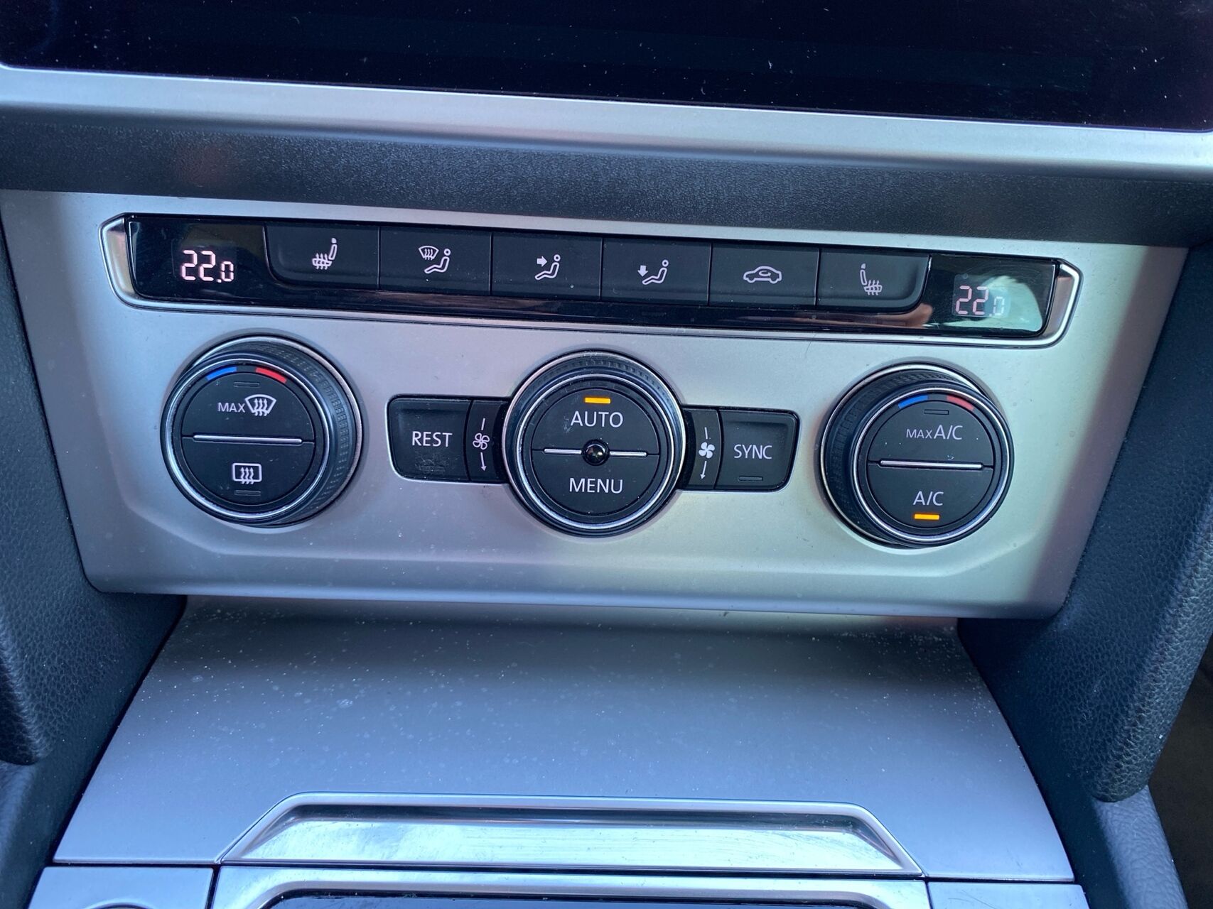 Billede af VW Passat Variant 1,4 TSI BMT ACT Comfortline Premium DSG 150HK Stc 7g Aut.