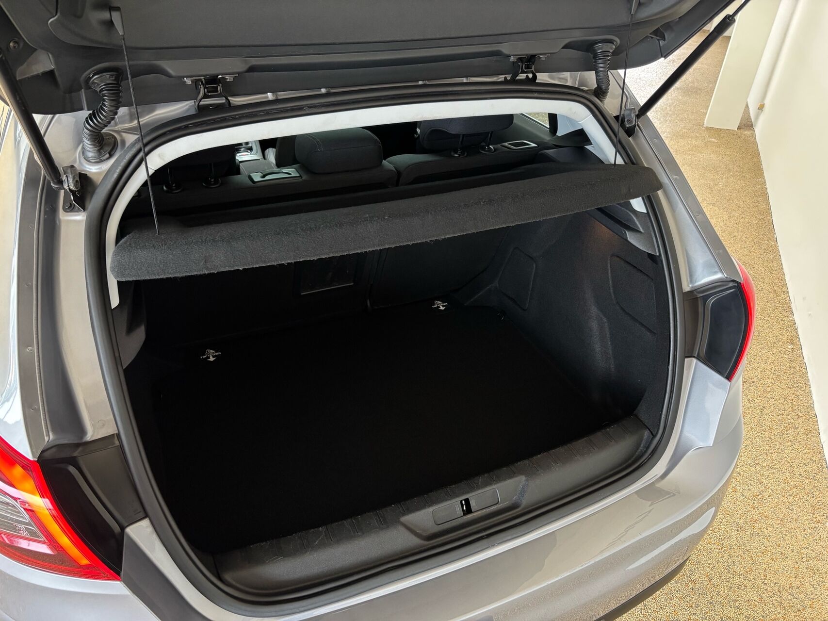 Billede af Peugeot 308 1,6 BlueHDi Allure Sky 120HK 5d