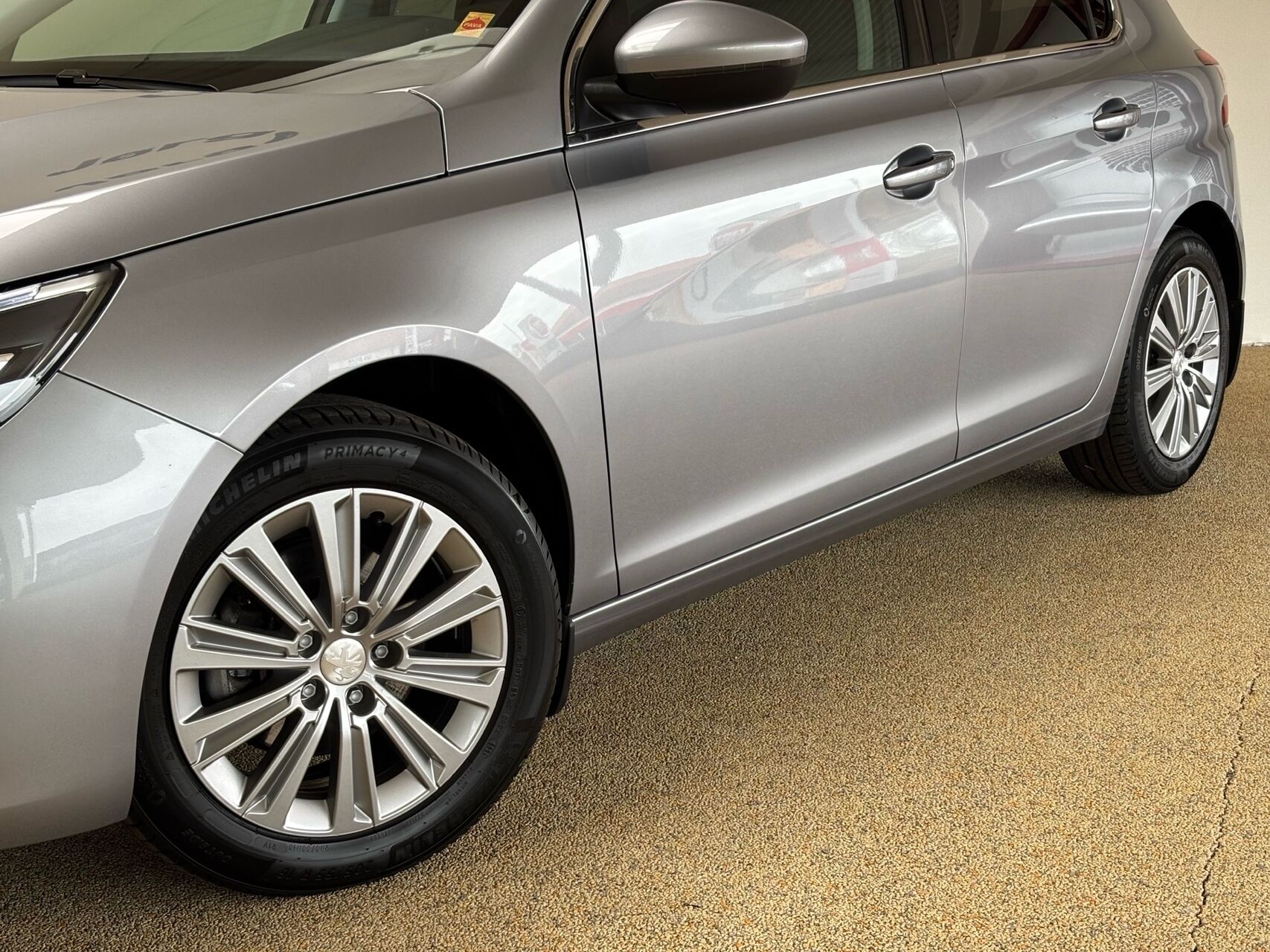 Billede af Peugeot 308 1,6 BlueHDi Allure Sky 120HK 5d