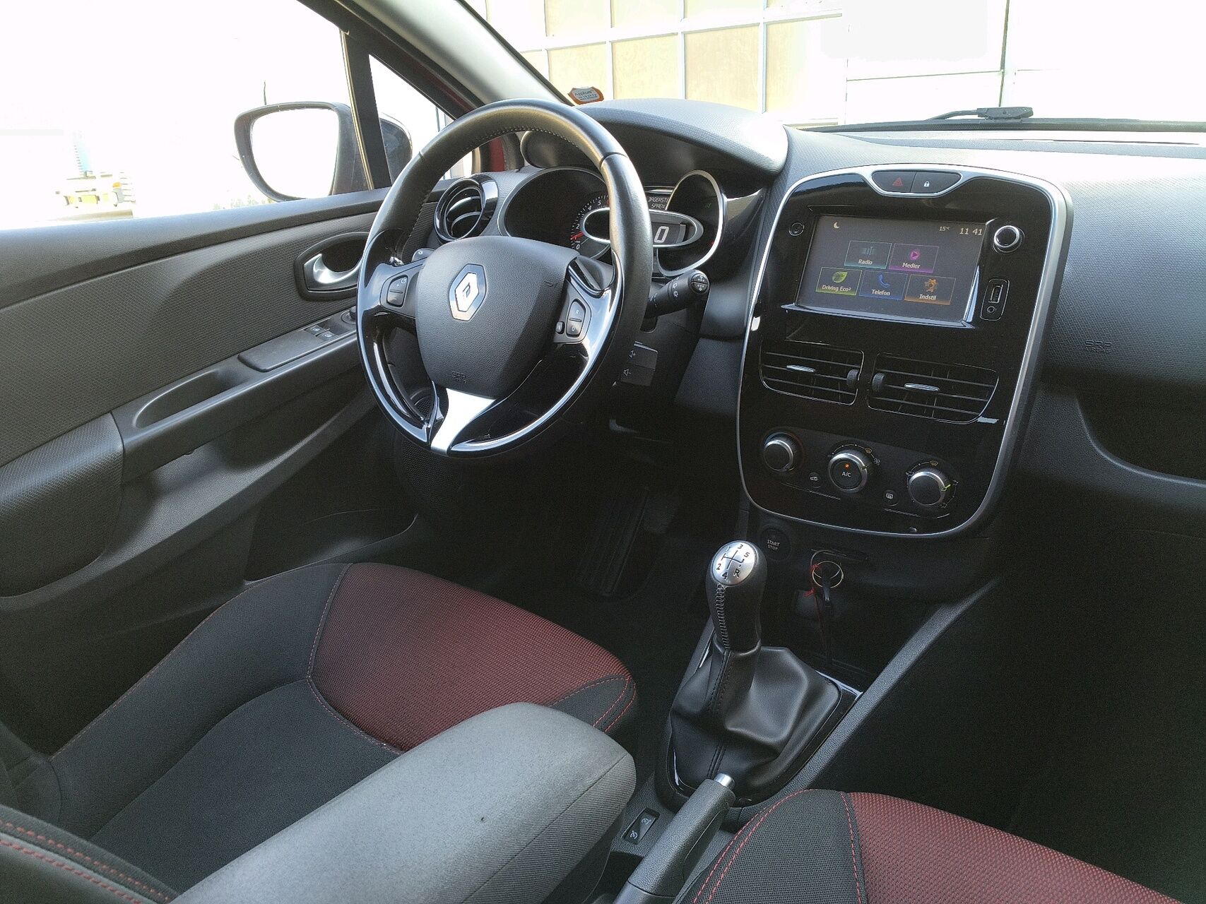 Billede af Renault Clio Sport Tourer 0,9 Energy TCe Expression 90HK Stc