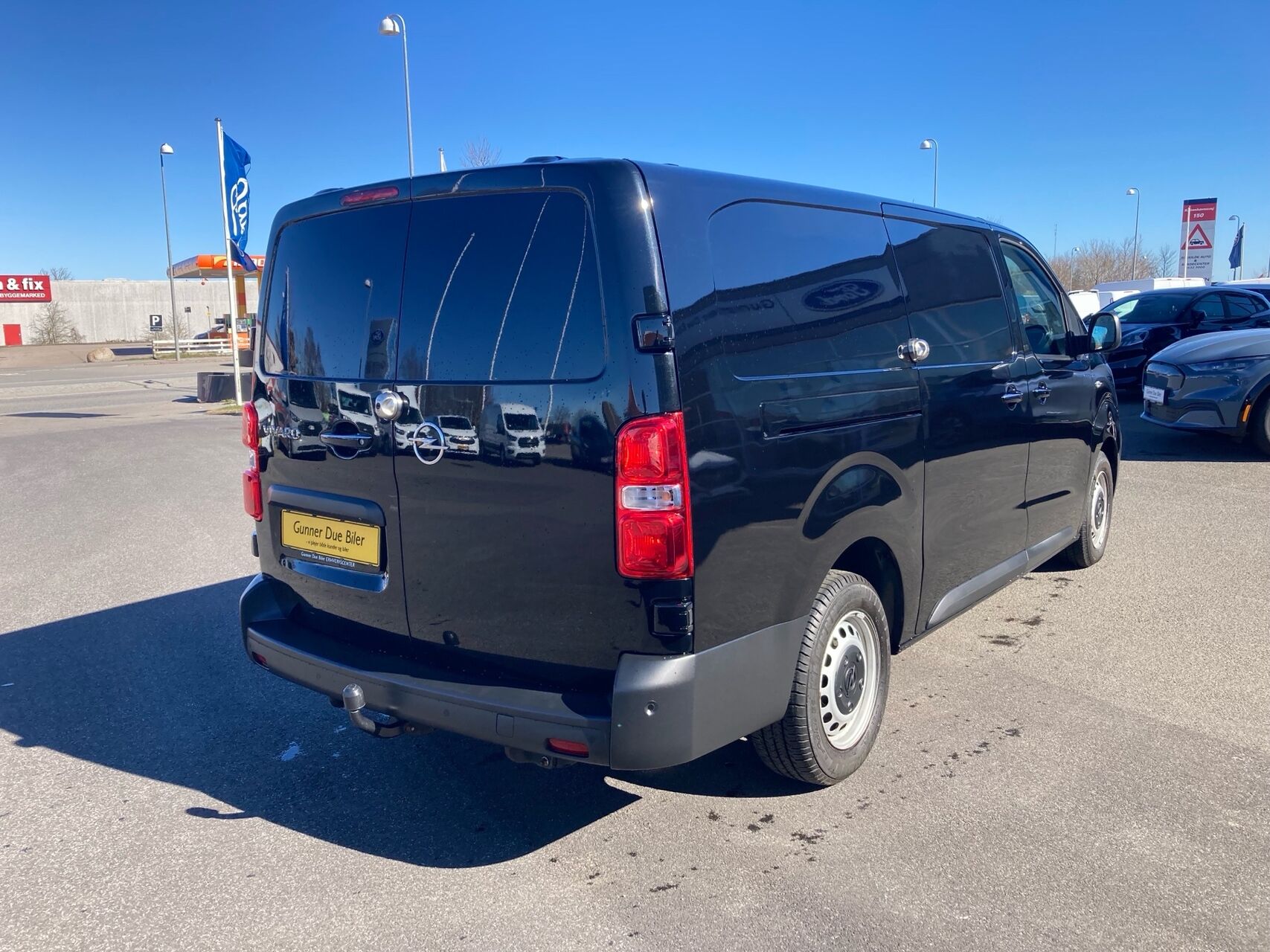 Billede af Opel Vivaro L3V2 2,0 BlueHDi Enjoy+ AT8 145HK Van 8g Aut.