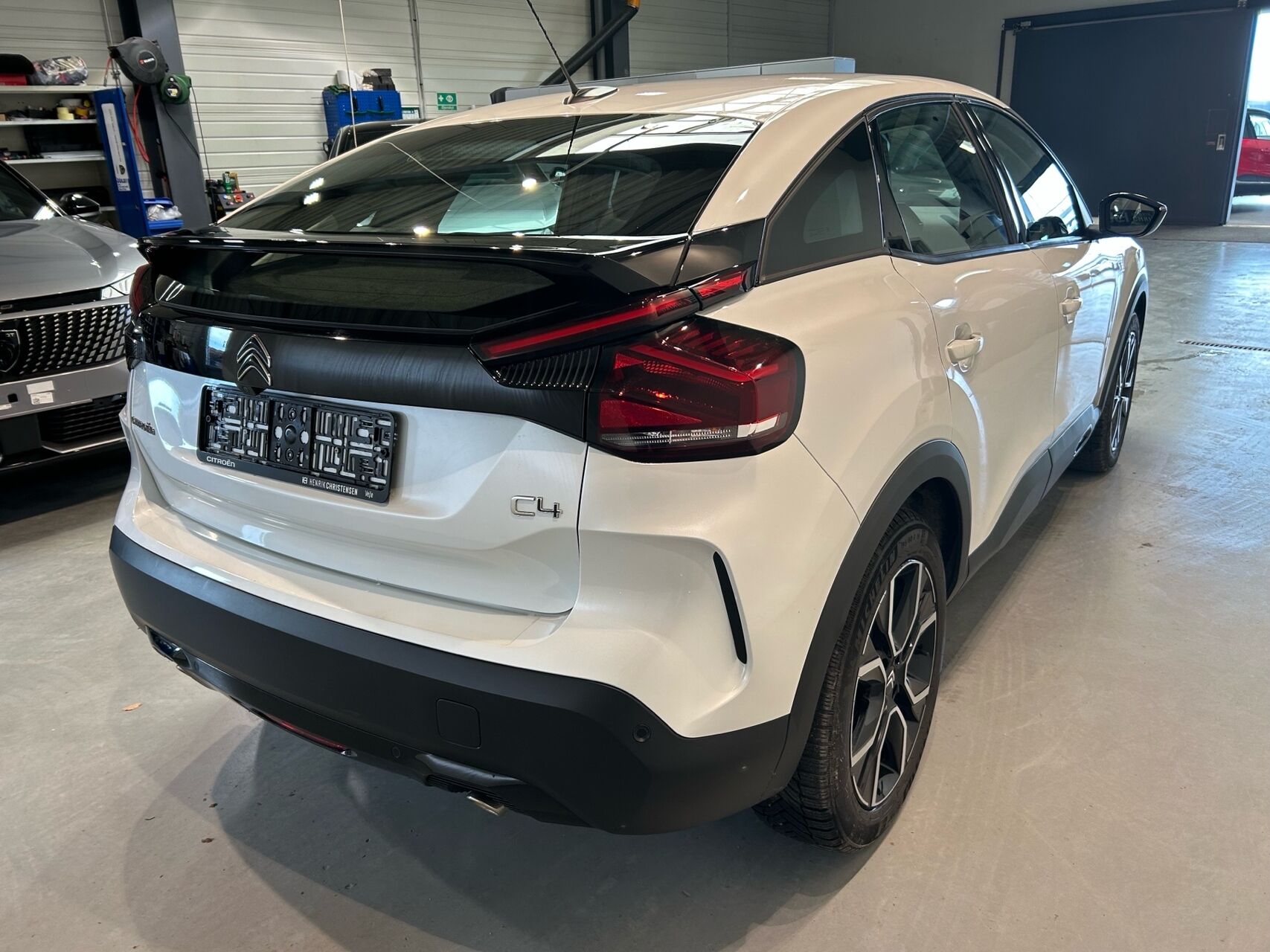 Billede af Citroën C4 1,2 PureTech Shine Ltd. EAT8 130HK 5d 8g Aut.