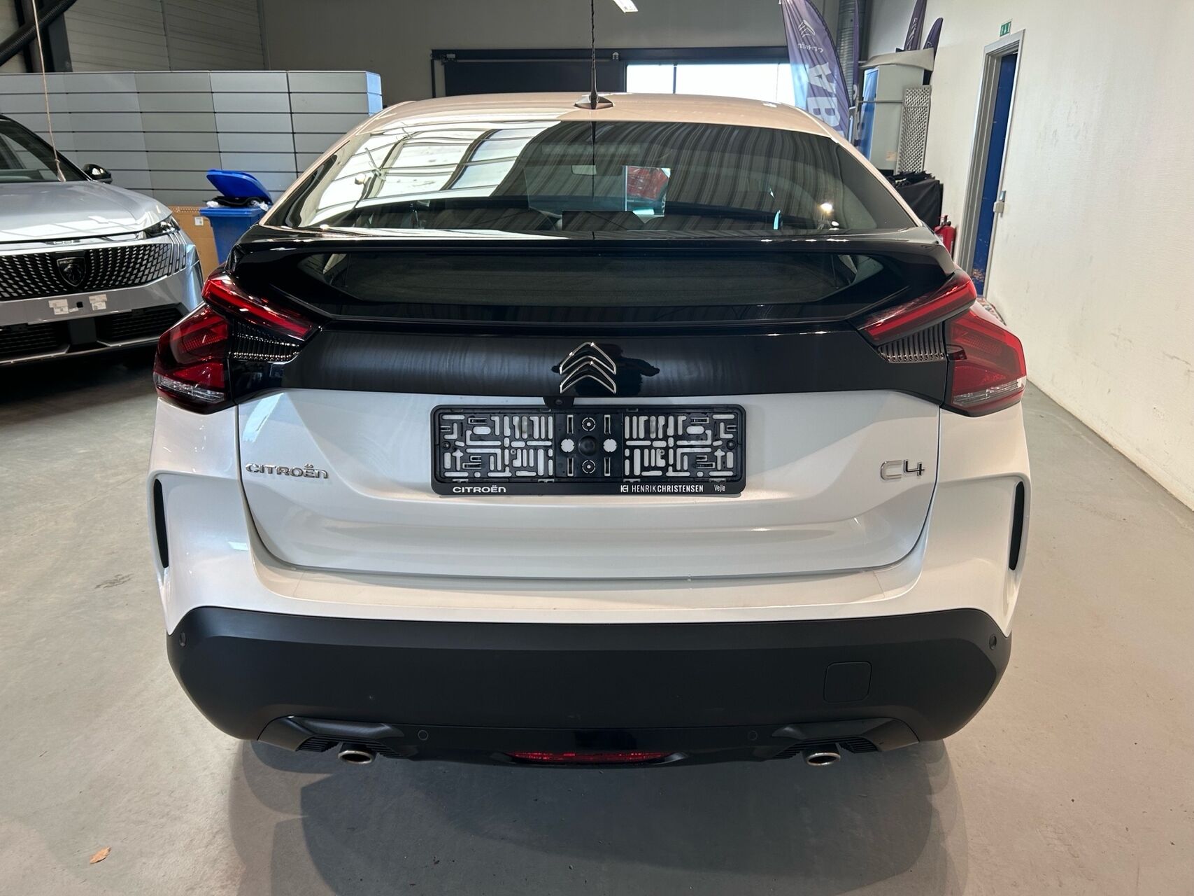 Billede af Citroën C4 1,2 PureTech Shine Ltd. EAT8 130HK 5d 8g Aut.