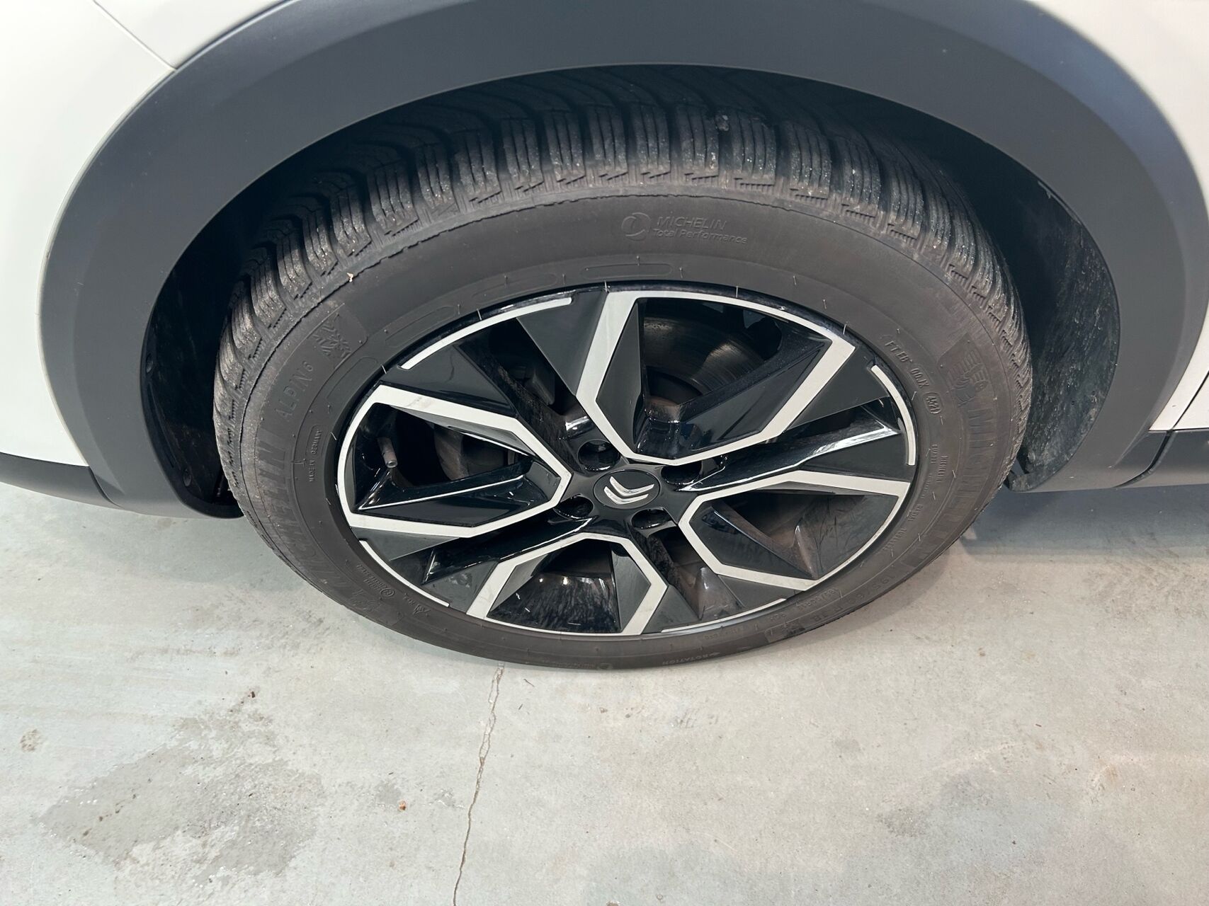 Billede af Citroën C4 1,2 PureTech Shine Ltd. EAT8 130HK 5d 8g Aut.