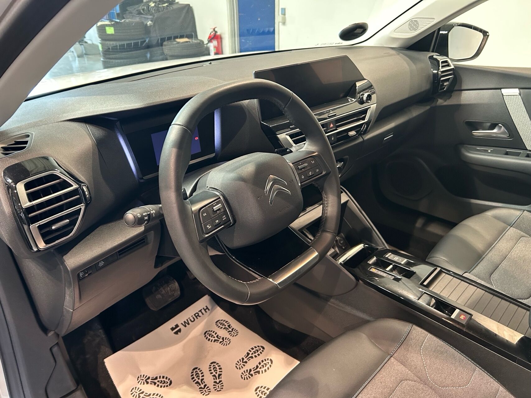 Billede af Citroën C4 1,2 PureTech Shine Ltd. EAT8 130HK 5d 8g Aut.