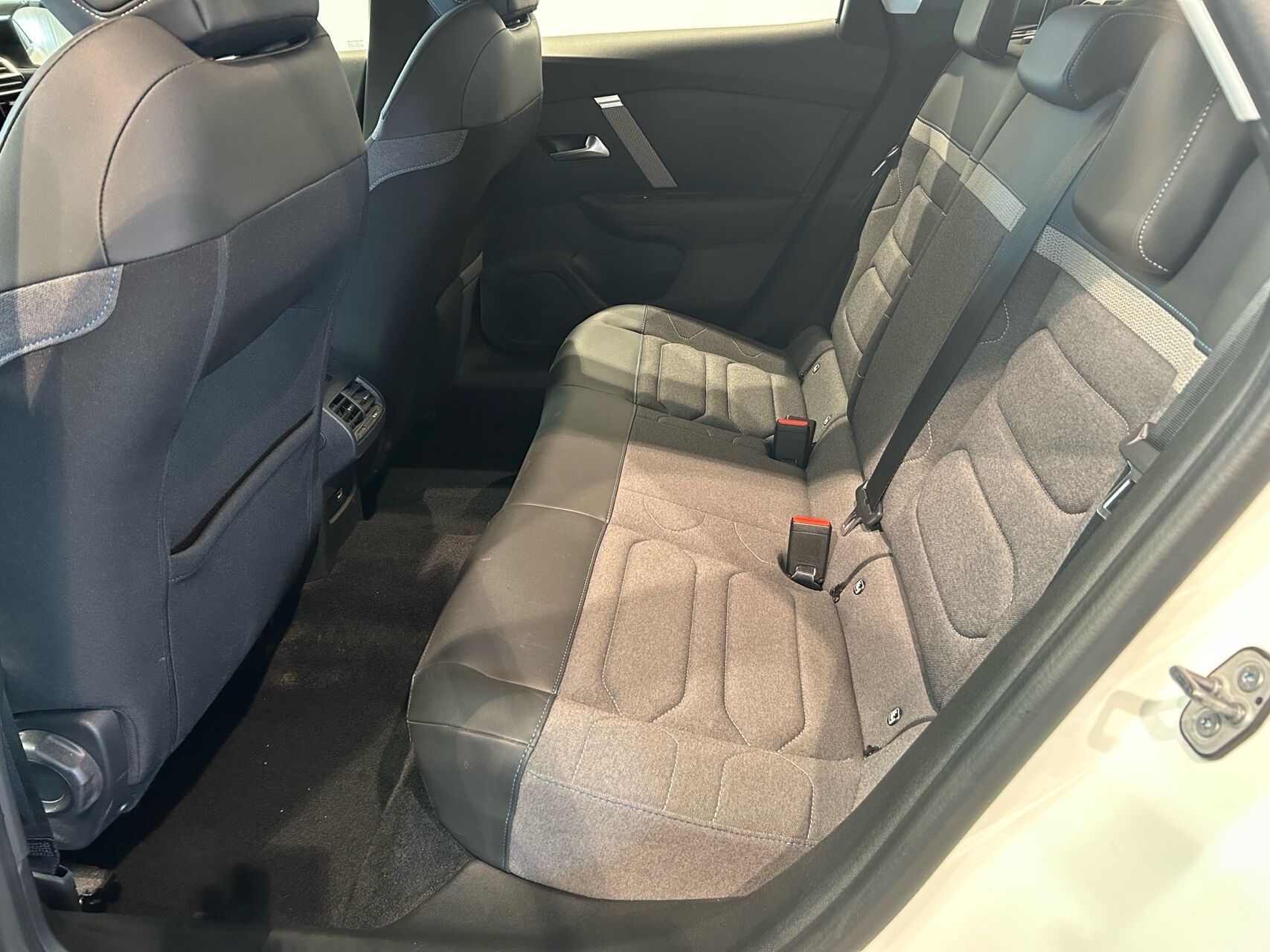 Billede af Citroën C4 1,2 PureTech Shine Ltd. EAT8 130HK 5d 8g Aut.