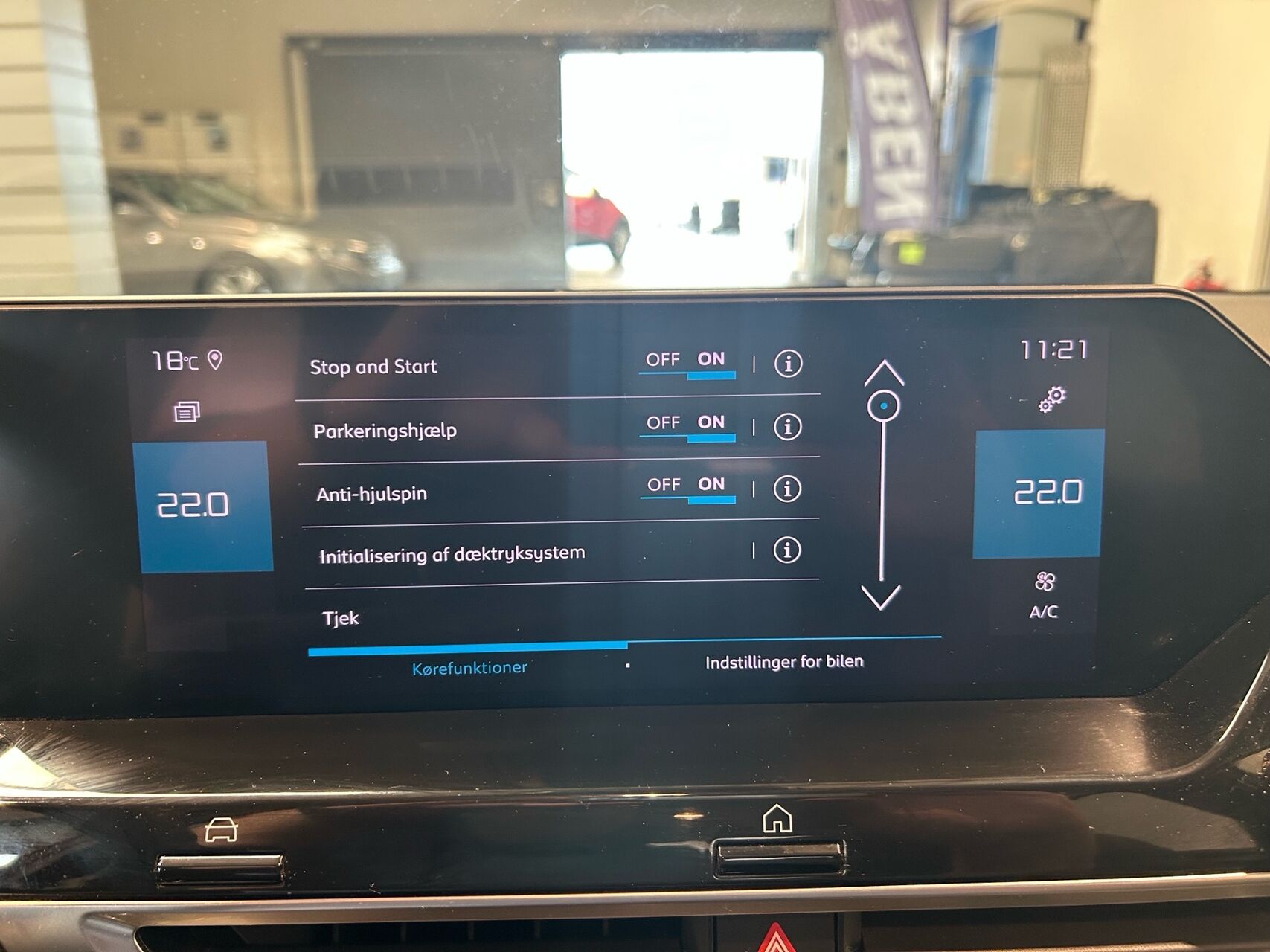 Billede af Citroën C4 1,2 PureTech Shine Ltd. EAT8 130HK 5d 8g Aut.